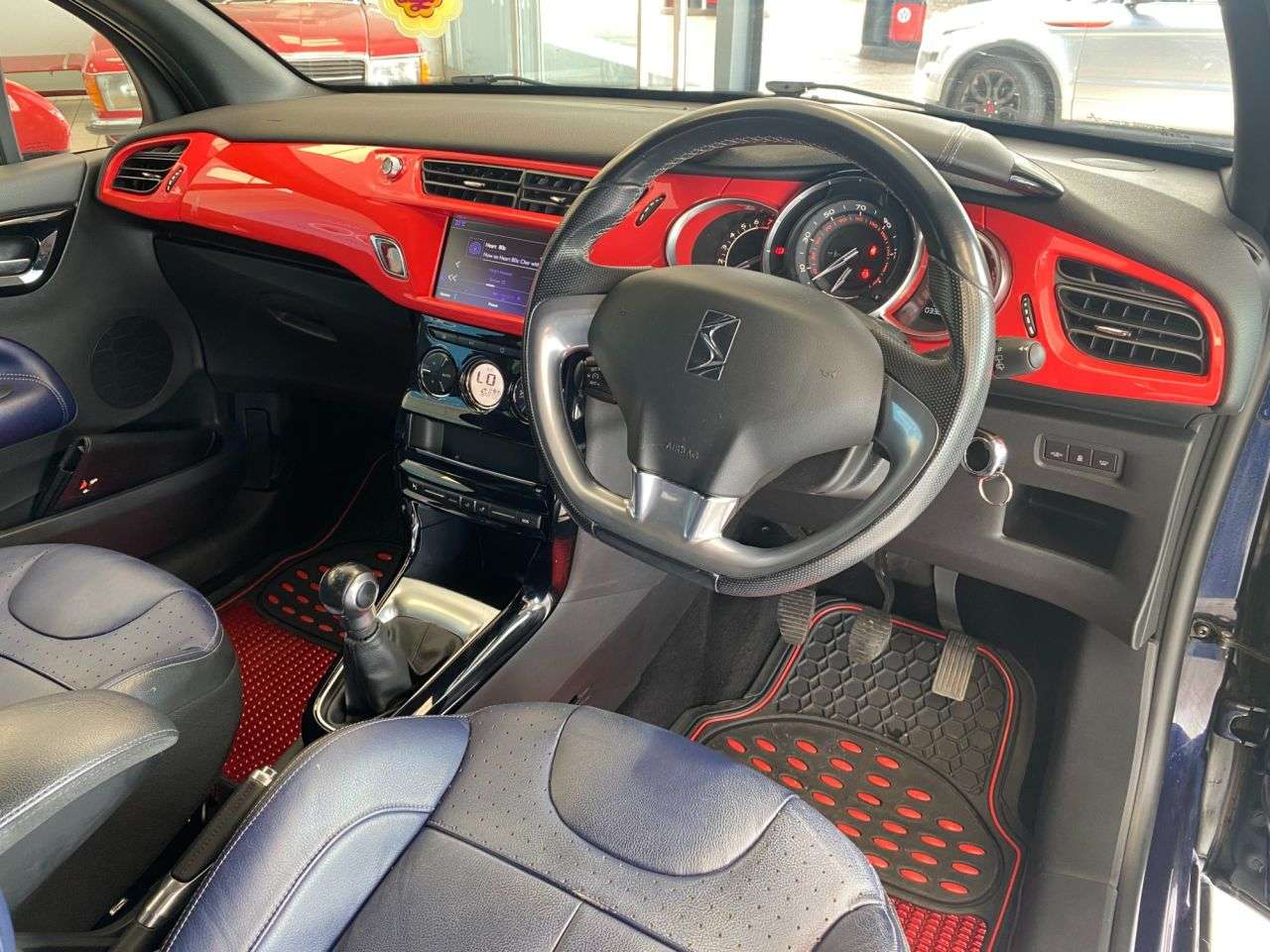 2017 DS AUTOMOBILES DS 3 2017 DS AUTOMOBILES DS 3