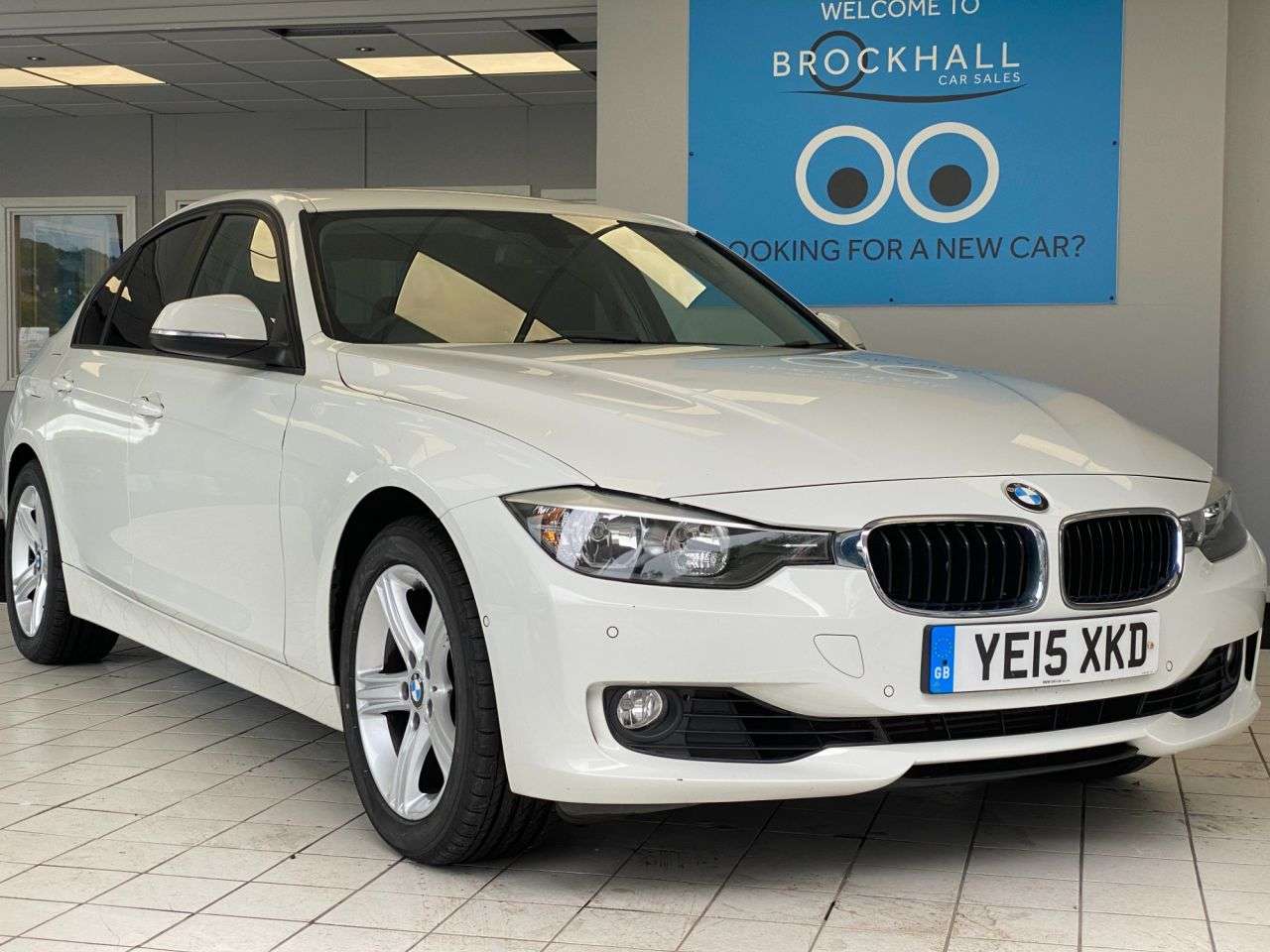 A 2015 BMW 3 SERIES 3l 4dr Auto 258 BHP FSH, 4 Wheel Drive, Auto A 2015 BMW 3 SERIES 3l 4dr Auto 258 BHP FSH, 4 Wheel Drive, Auto