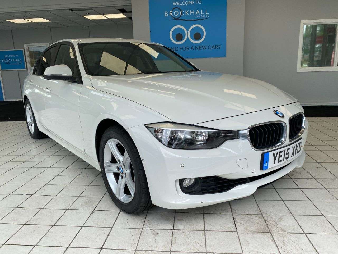 A 2015 BMW 3 SERIES 3l 4dr Auto 258 BHP FSH, 4 Wheel Drive, Auto A 2015 BMW 3 SERIES 3l 4dr Auto 258 BHP FSH, 4 Wheel Drive, Auto