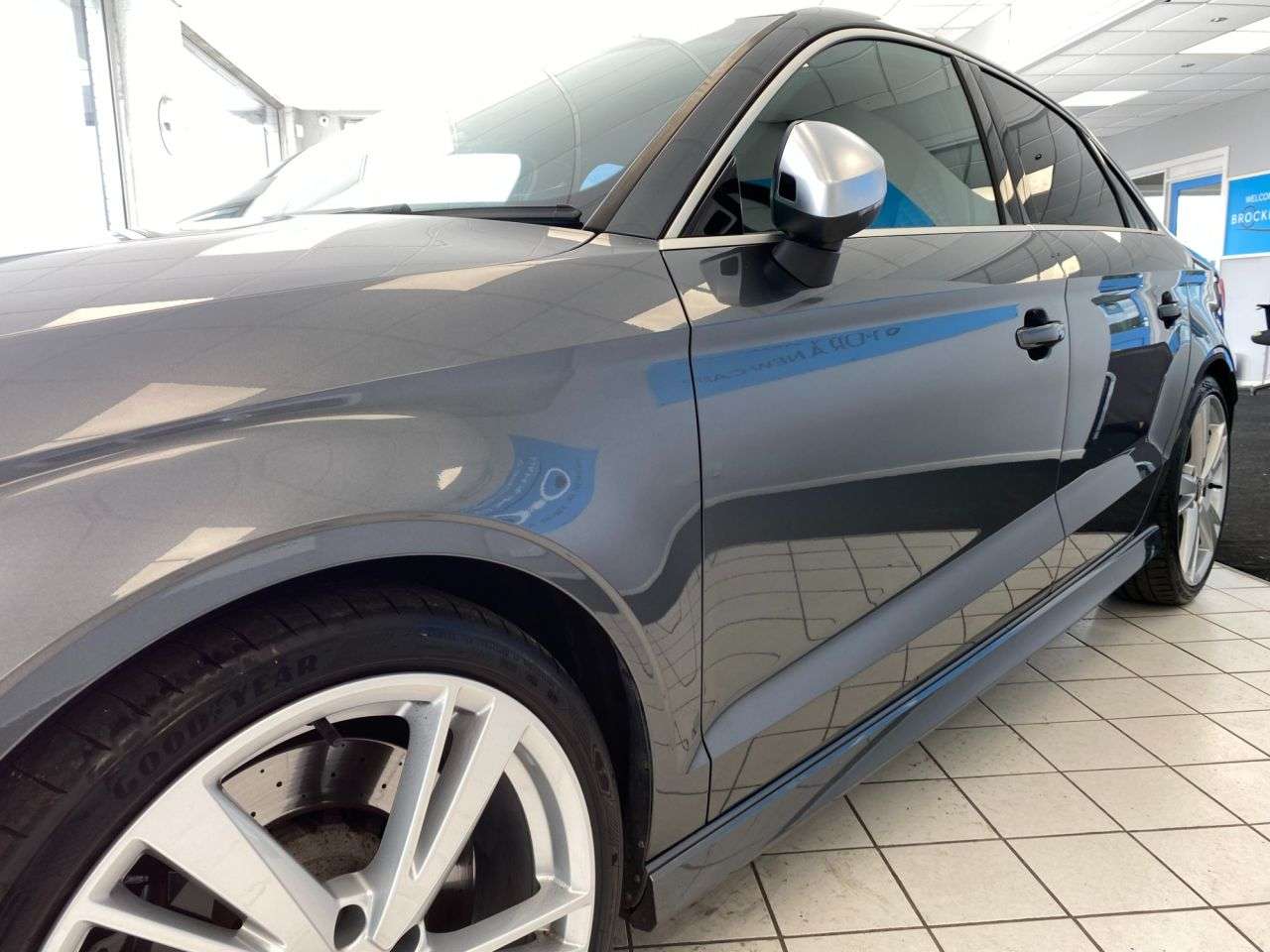 2017 AUDI RS3 2017 AUDI RS3