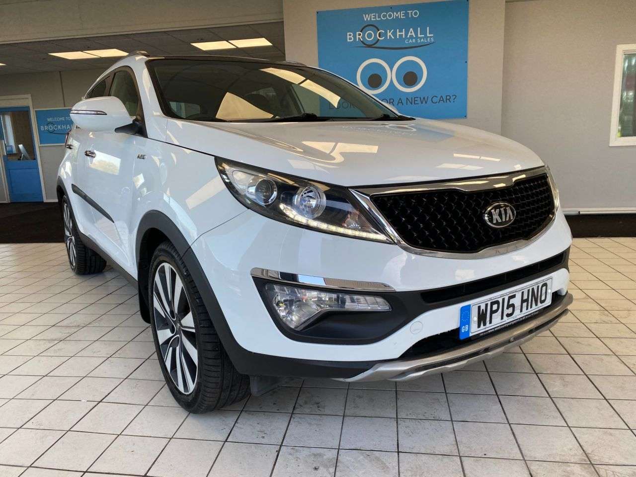 A 2015 KIA SPORTAGE 2.0 CRDi KX-2 SUV 5dr Diesel Auto AWD Euro 5 (134 bhp) 2.0 Diesel Auto. AWD A 2015 KIA SPORTAGE 2.0 CRDi KX-2 SUV 5dr Diesel Auto AWD Euro 5 (134 bhp) 2.0 Diesel Auto. AWD