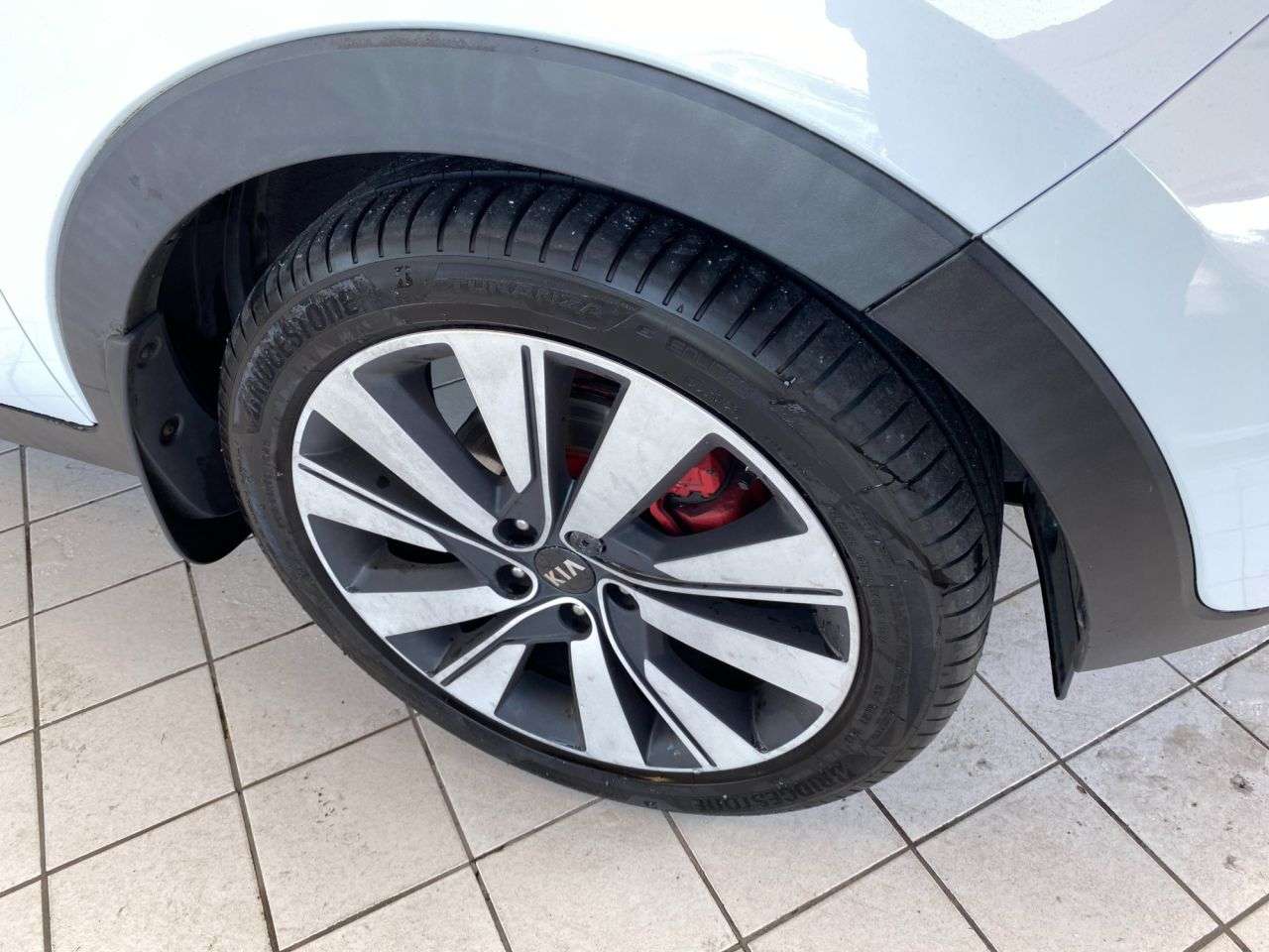 A 2015 KIA SPORTAGE 2.0 CRDi KX-2 SUV 5dr Diesel Auto AWD Euro 5 (134 bhp) 2.0 Diesel Auto. AWD A 2015 KIA SPORTAGE 2.0 CRDi KX-2 SUV 5dr Diesel Auto AWD Euro 5 (134 bhp) 2.0 Diesel Auto. AWD