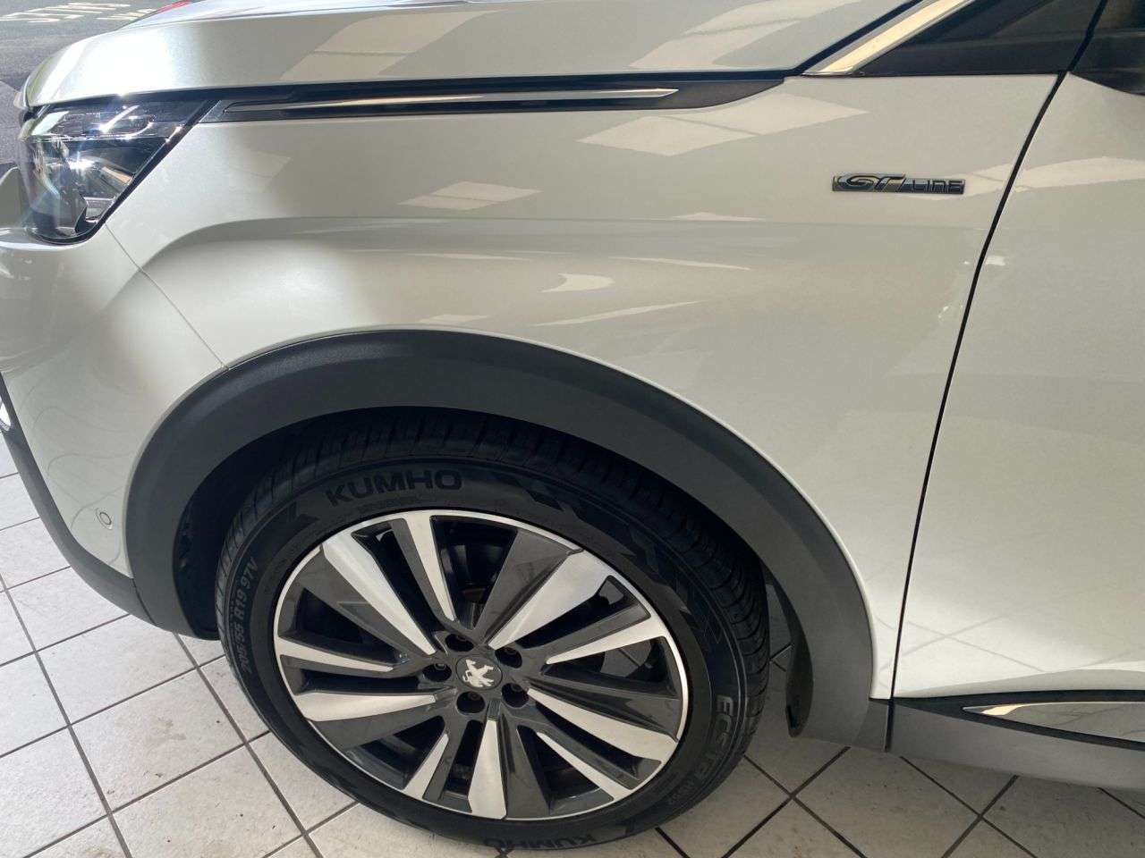 2019 PEUGEOT 3008 2019 PEUGEOT 3008