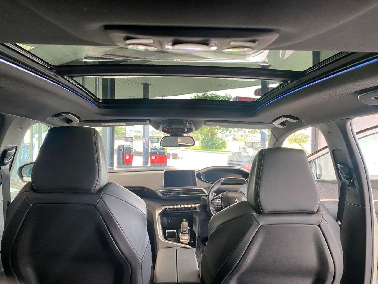 2019 PEUGEOT 3008 2019 PEUGEOT 3008