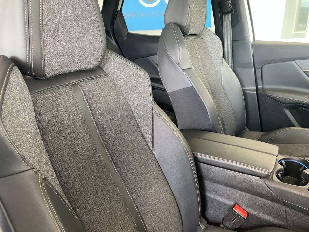 2019 PEUGEOT 3008 2019 PEUGEOT 3008