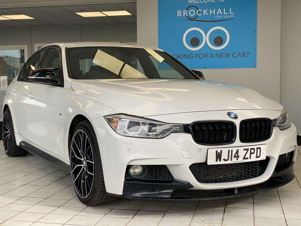 A 2014 BMW 3 SERIES 3.0 335d M Sport Saloon 4dr Diesel Auto xDrive Euro 6 (s/s) (313 ps) A 2014 BMW 3 SERIES 3.0 335d M Sport Saloon 4dr Diesel Auto xDrive Euro 6 (s/s) (313 ps)
