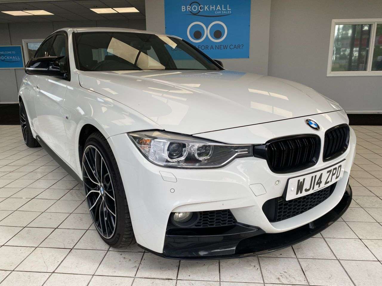 A 2014 BMW 3 SERIES 3.0 335d M Sport Saloon 4dr Diesel Auto xDrive Euro 6 (s/s) (313 ps) A 2014 BMW 3 SERIES 3.0 335d M Sport Saloon 4dr Diesel Auto xDrive Euro 6 (s/s) (313 ps)