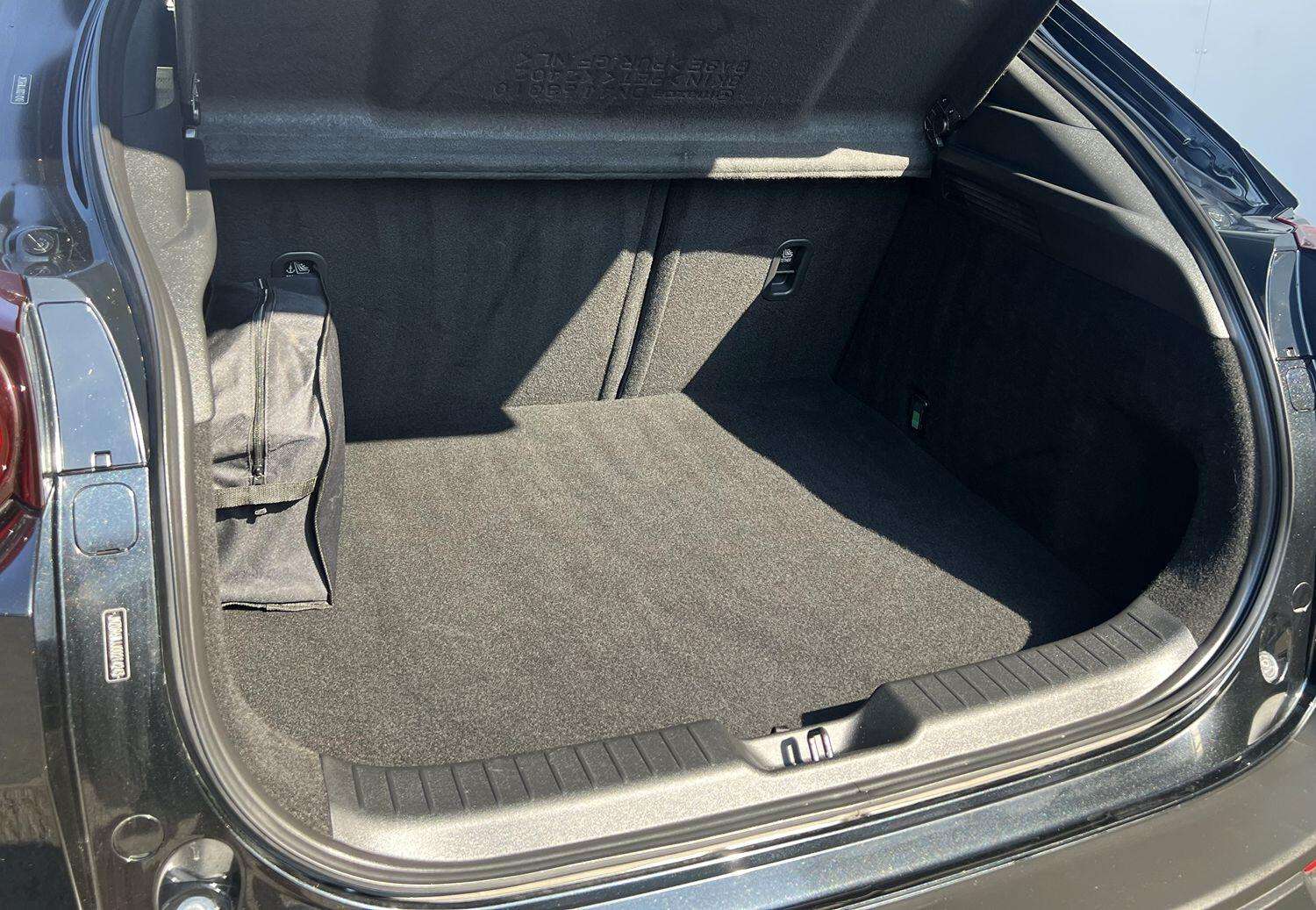 2024 MAZDA MX-30 2024 MAZDA MX-30