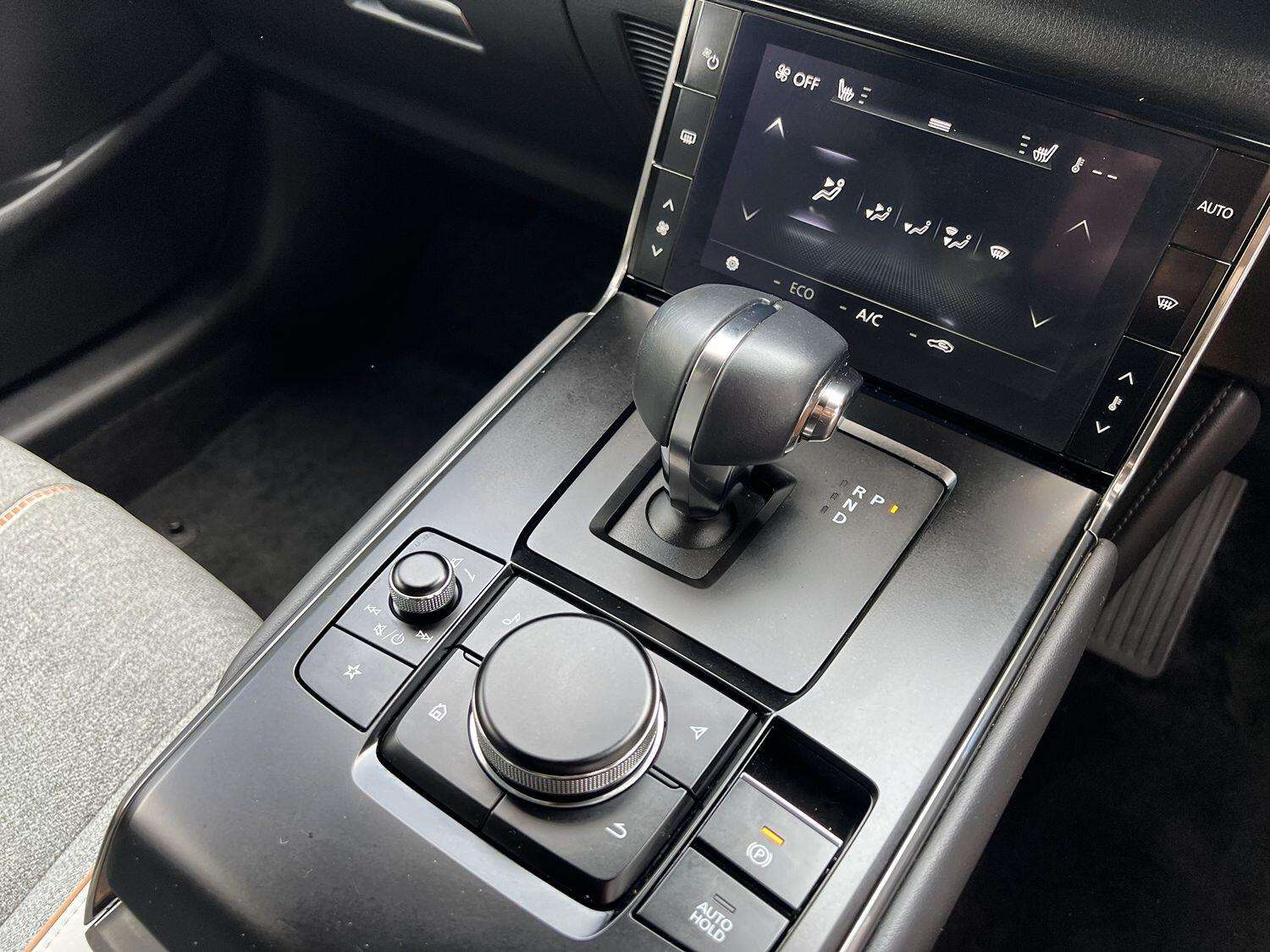 A 2022 MAZDA MX-30 35.5kWh Sport Lux A 2022 MAZDA MX-30 35.5kWh Sport Lux