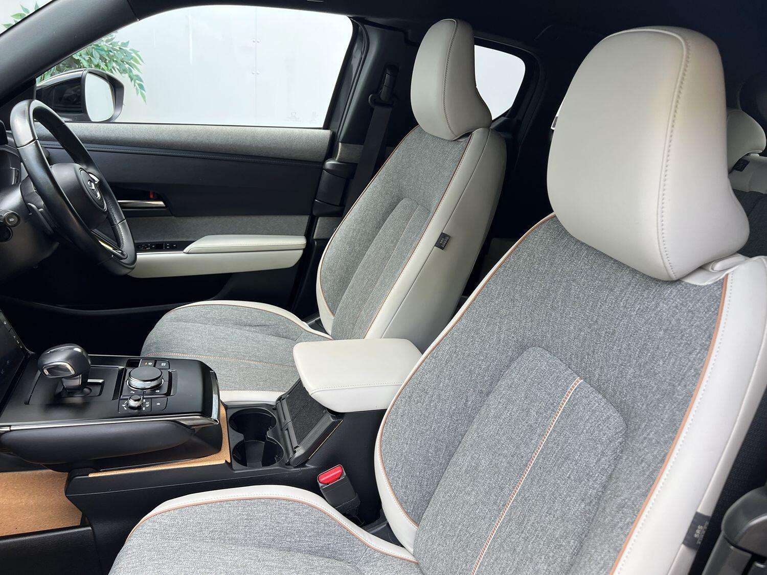 2022 MAZDA MX-30 2022 MAZDA MX-30