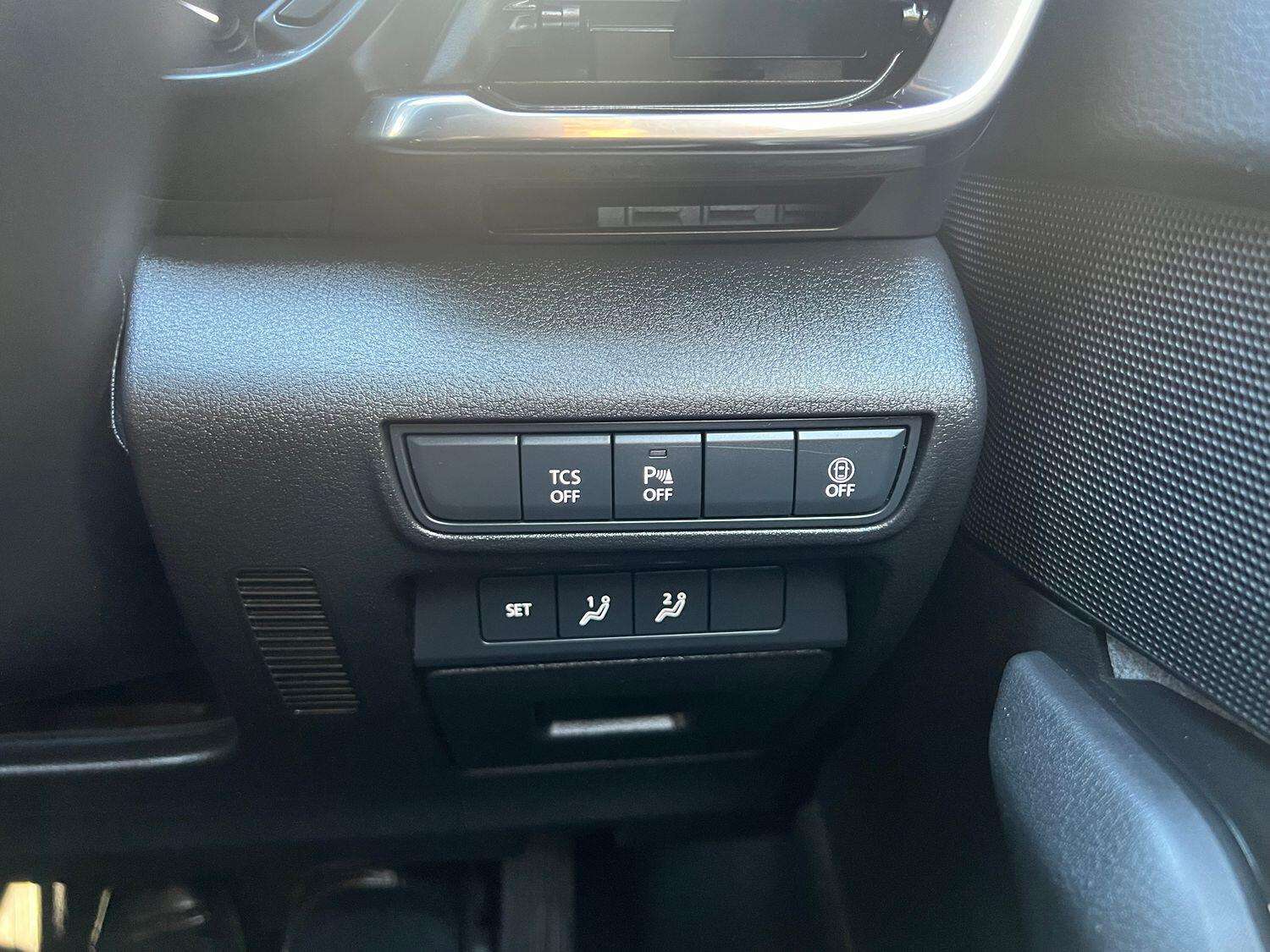 2022 MAZDA MX-30 2022 MAZDA MX-30