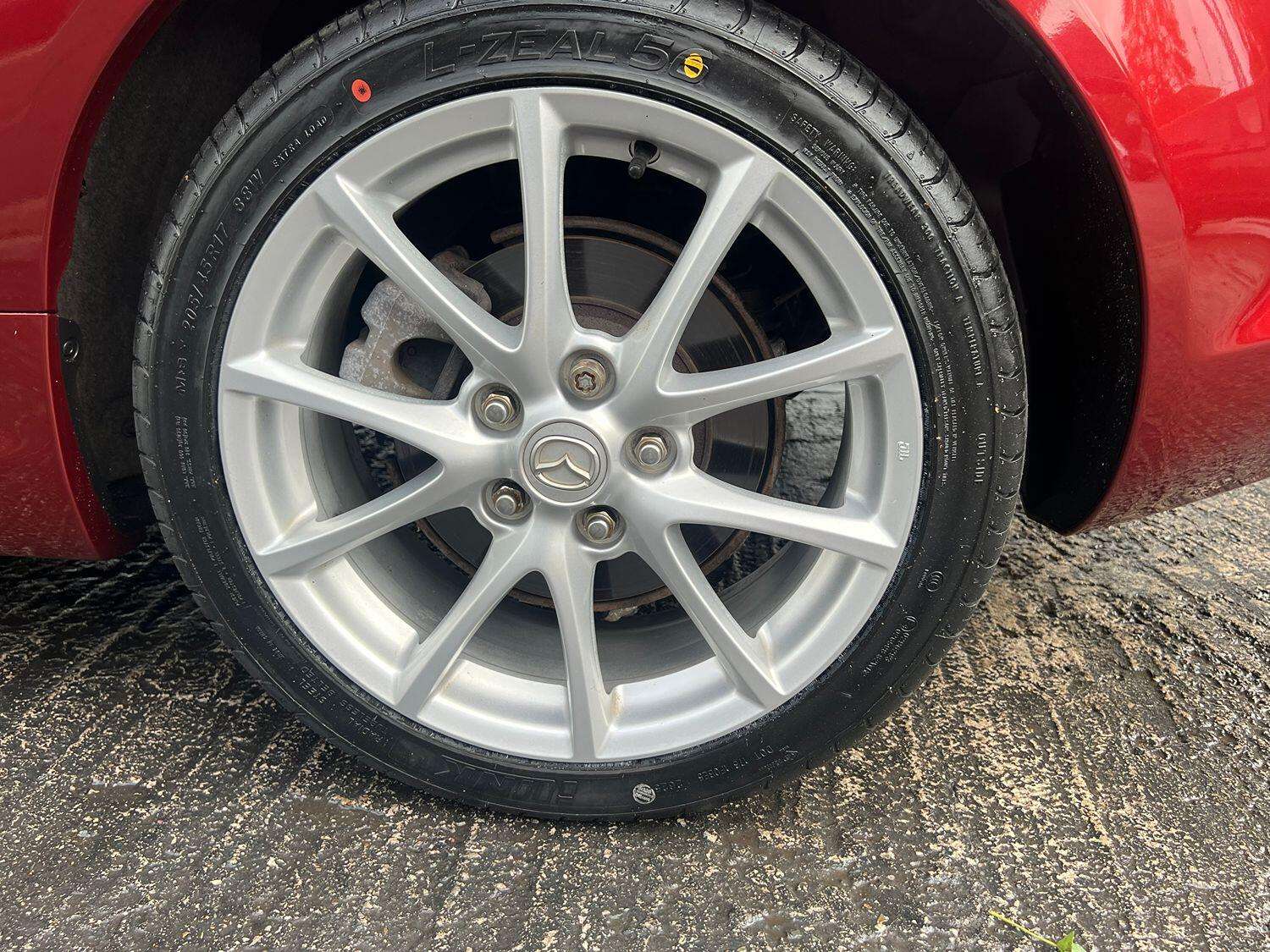 2011 MAZDA MX-5 2011 MAZDA MX-5