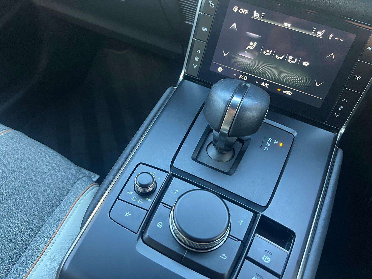 2022 MAZDA MX-30 2022 MAZDA MX-30