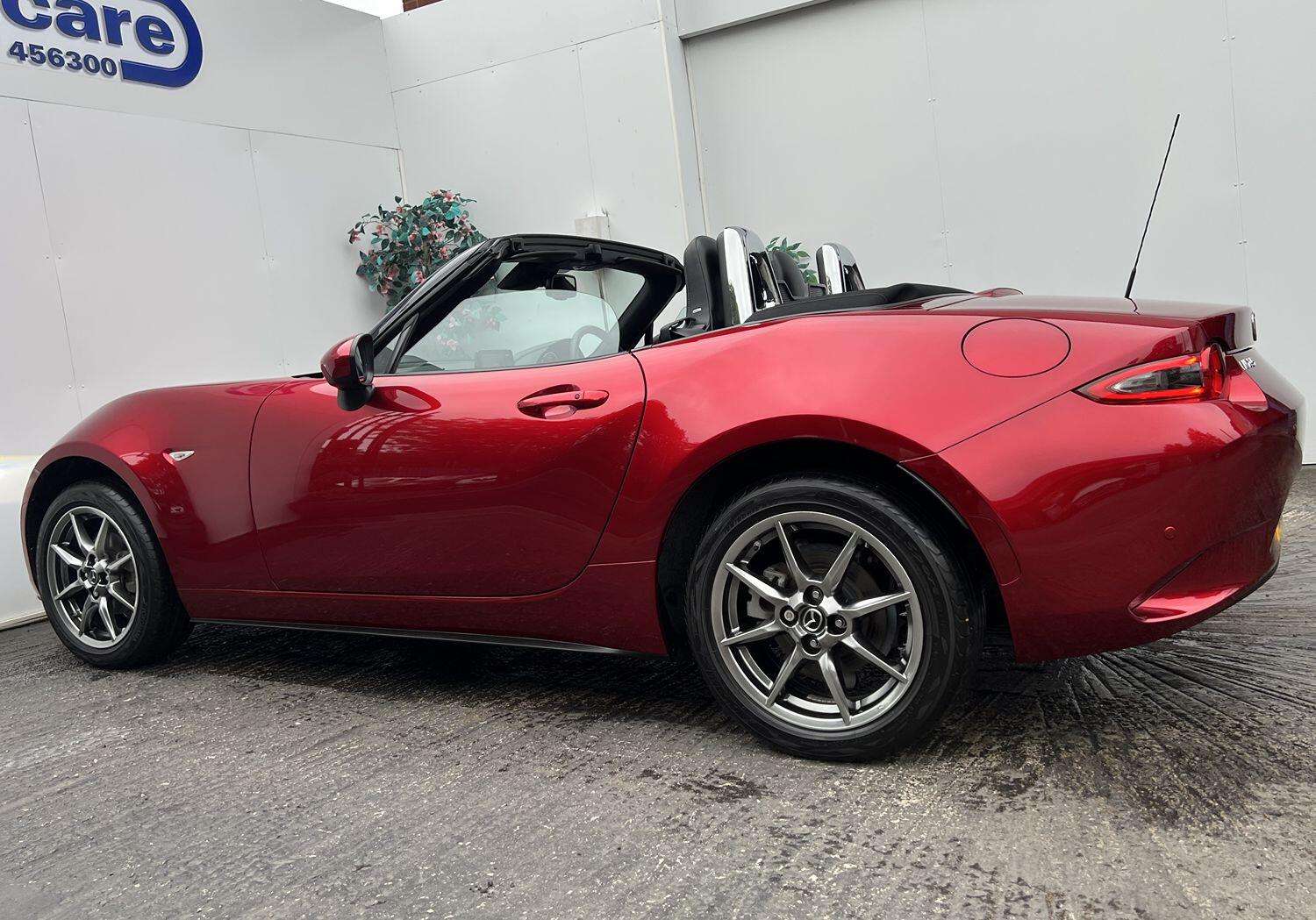 2023 MAZDA MX-5 2023 MAZDA MX-5