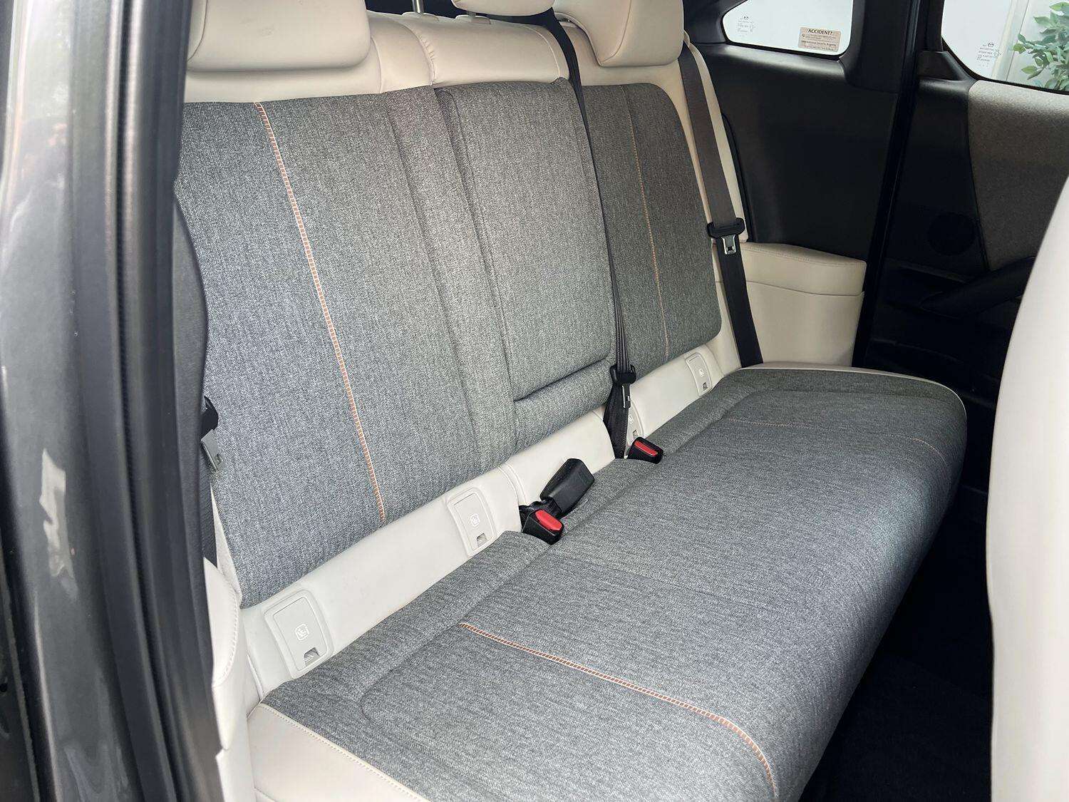 2022 MAZDA MX-30 2022 MAZDA MX-30