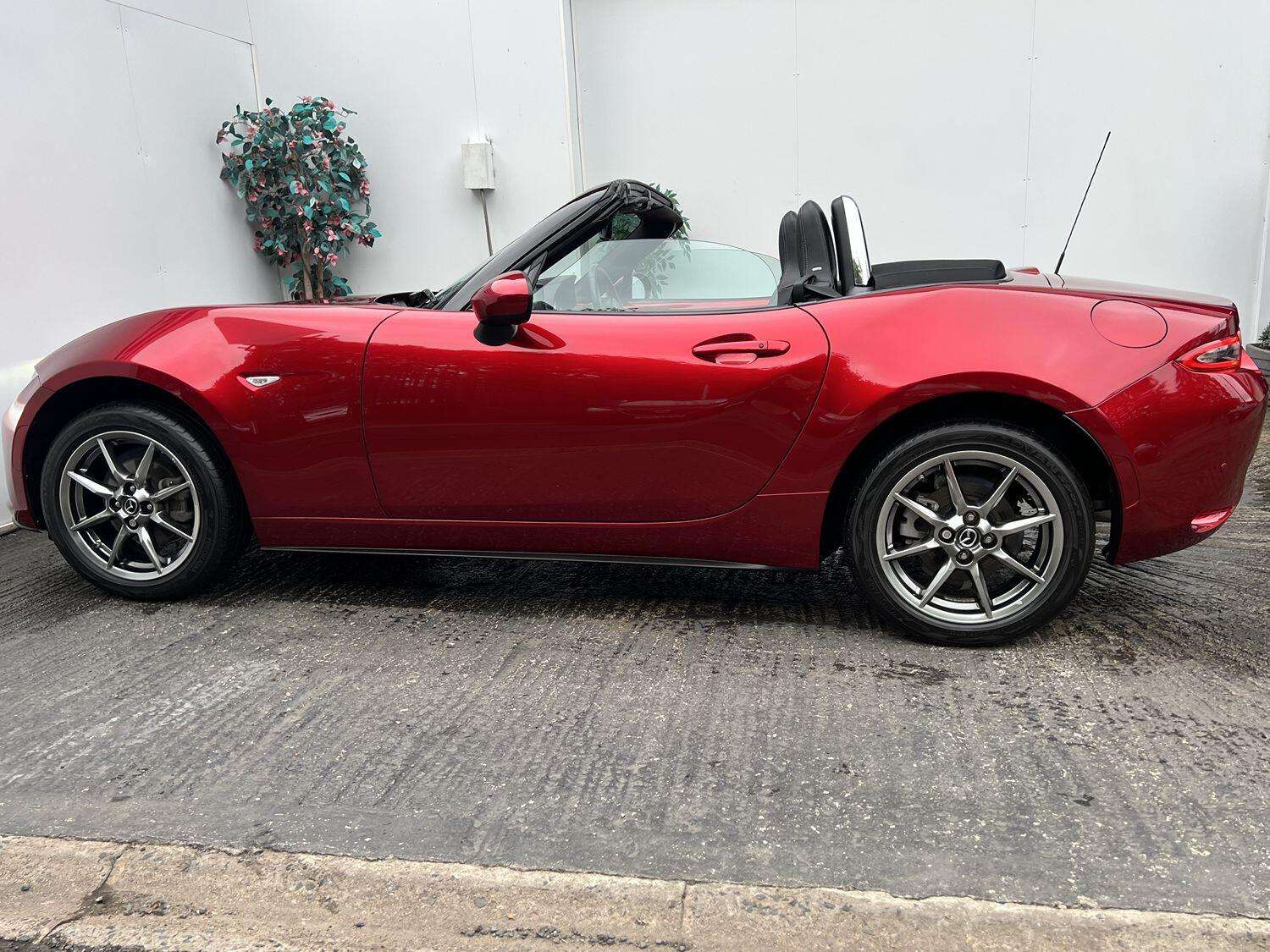 2023 MAZDA MX-5 2023 MAZDA MX-5