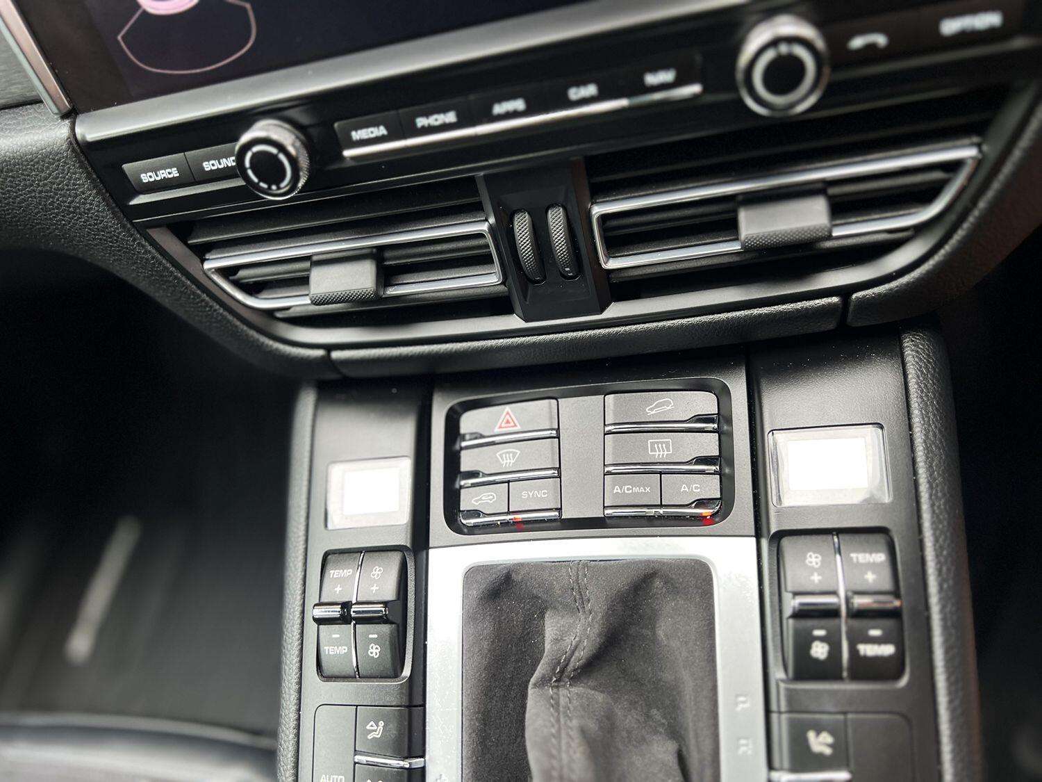 2021 PORSCHE MACAN 2021 PORSCHE MACAN