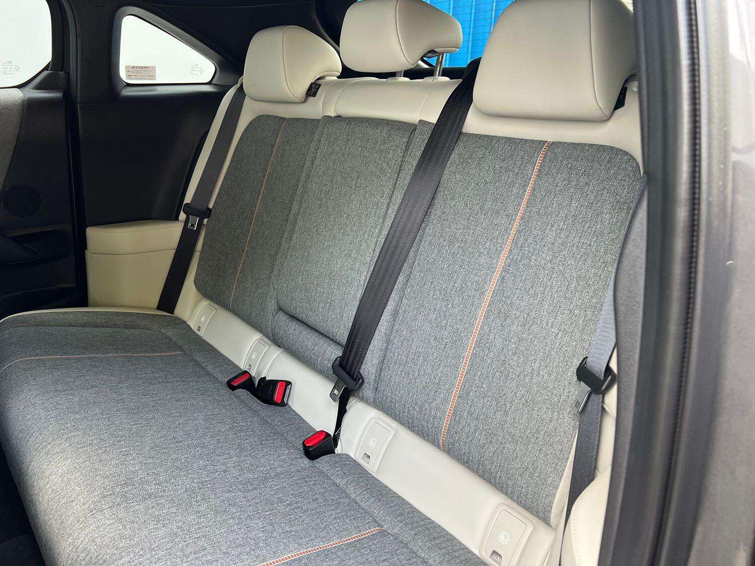 2022 MAZDA MX-30 2022 MAZDA MX-30