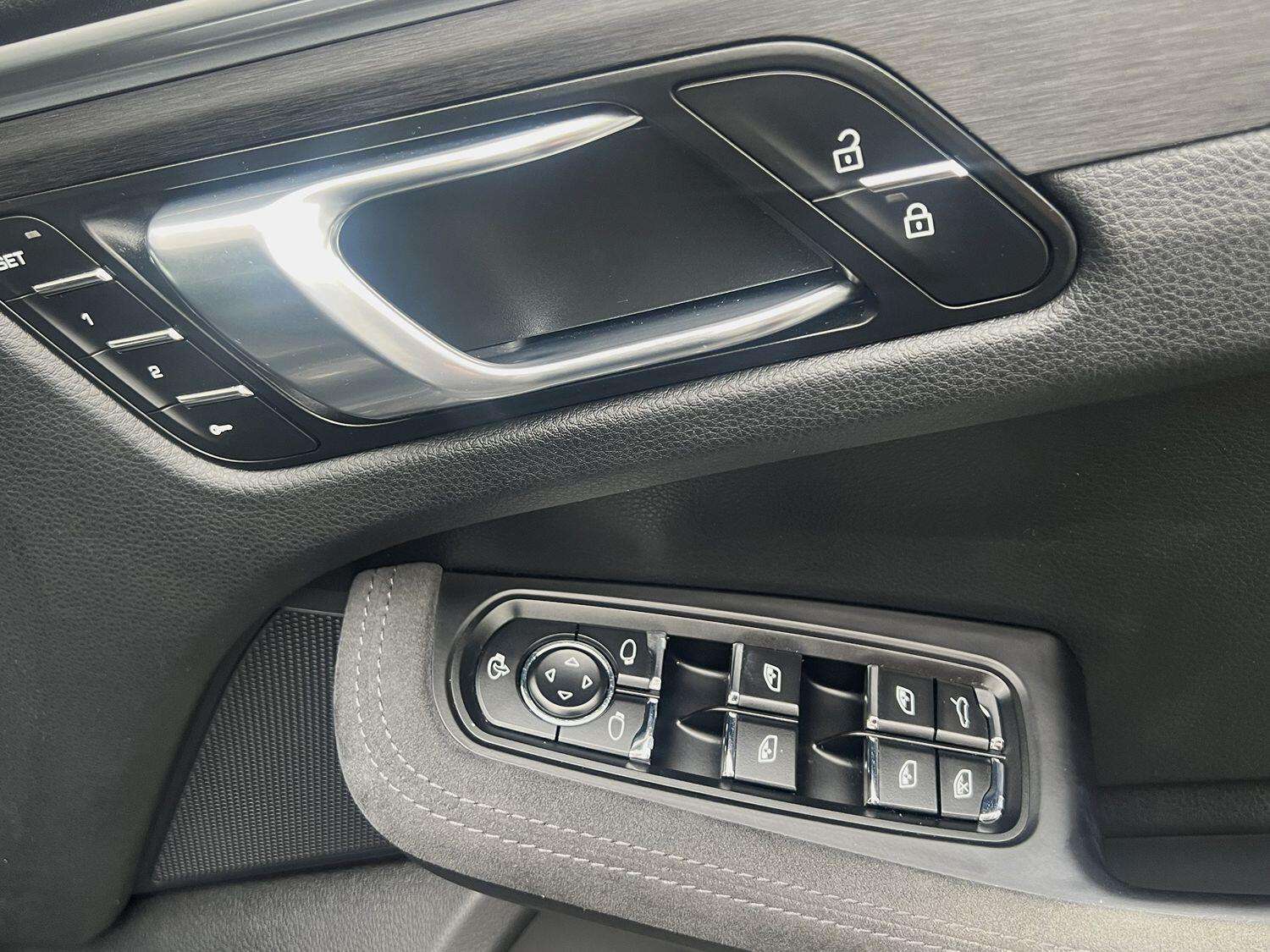 2021 PORSCHE MACAN 2021 PORSCHE MACAN