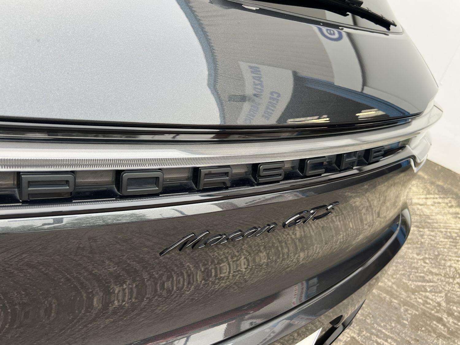 2021 PORSCHE MACAN 2021 PORSCHE MACAN