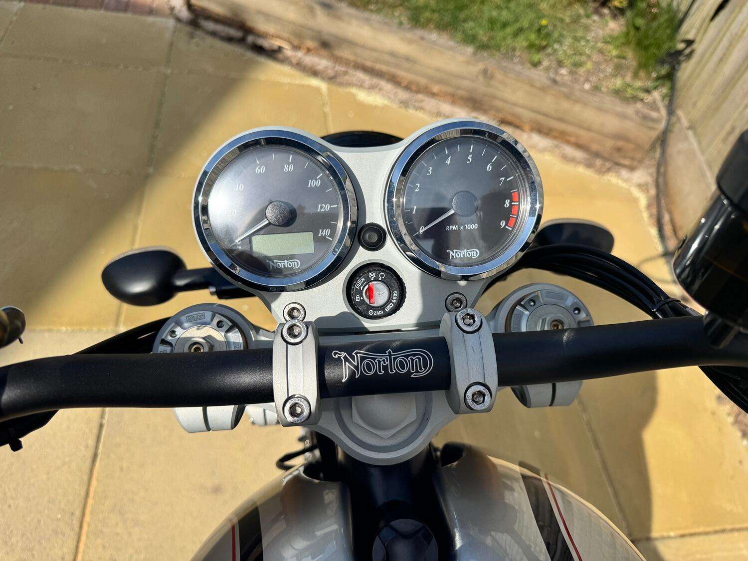 2024 NORTON COMMANDO 2024 NORTON COMMANDO