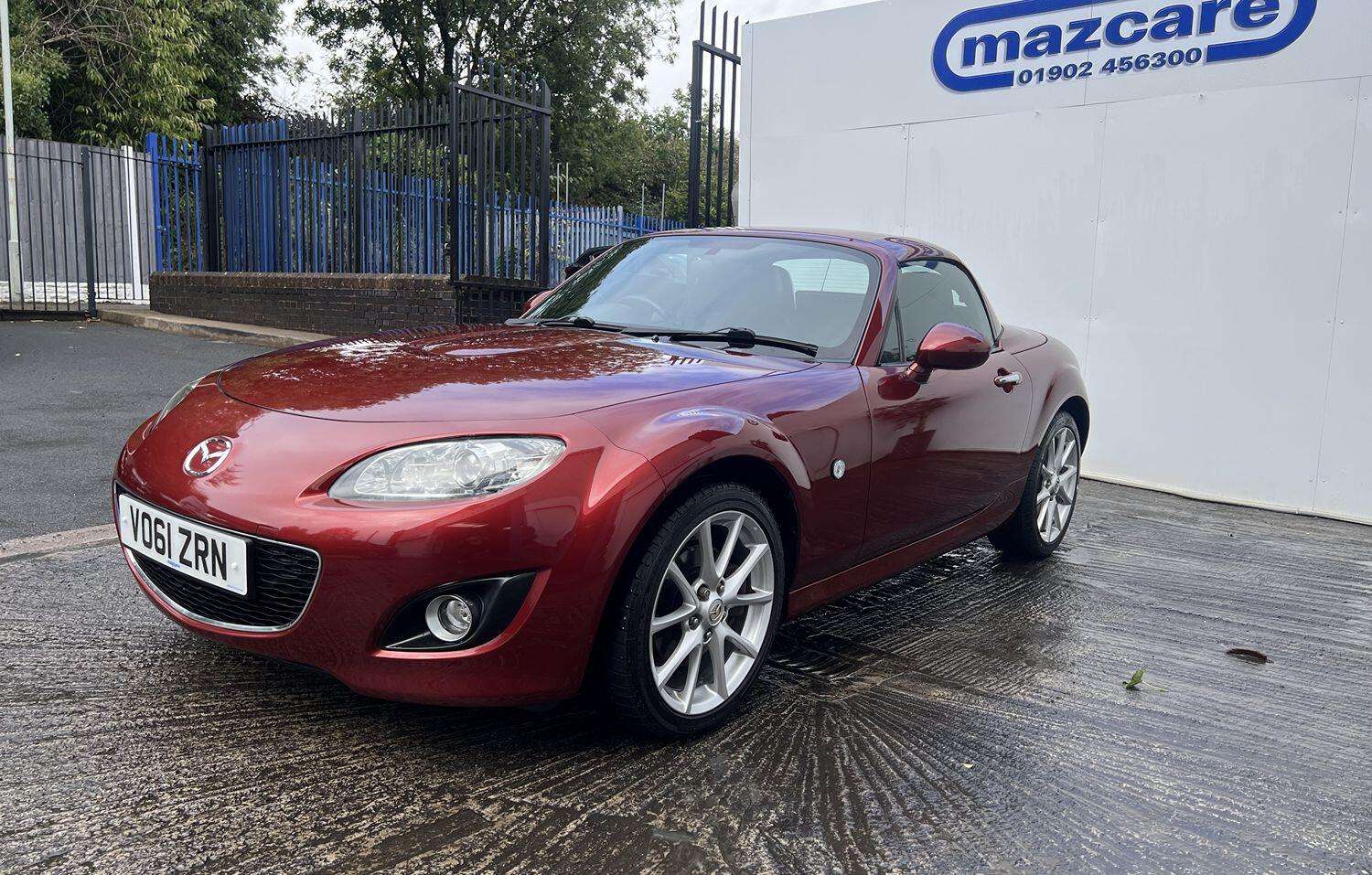 2011 MAZDA MX-5 2011 MAZDA MX-5