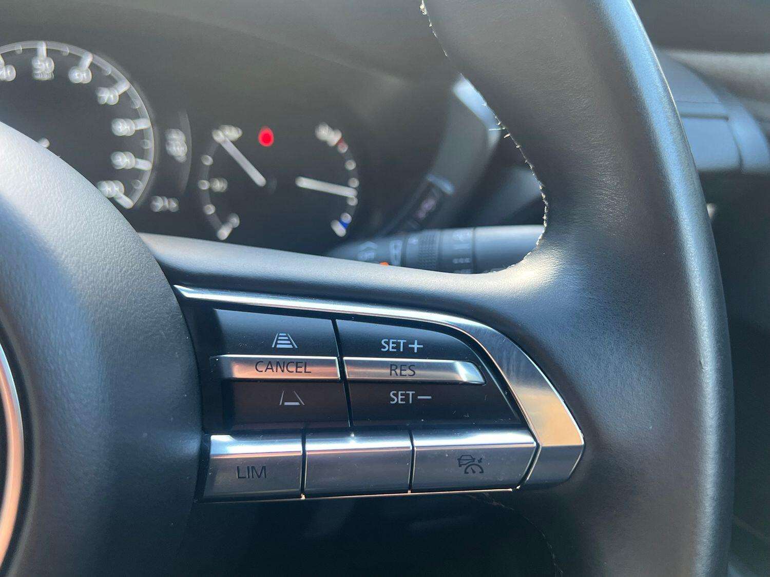 2022 MAZDA MX-30 2022 MAZDA MX-30