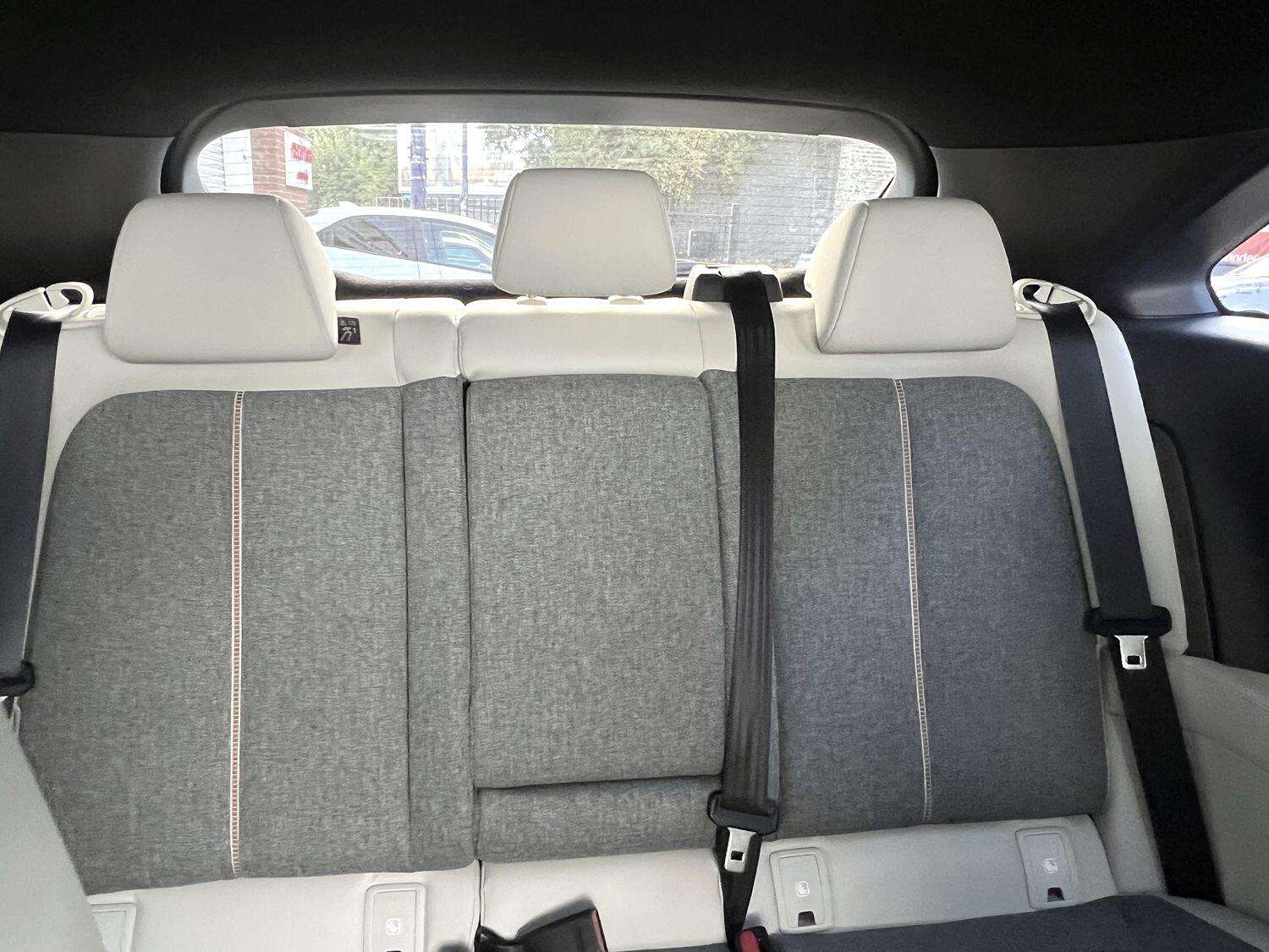 2022 MAZDA MX-30 2022 MAZDA MX-30