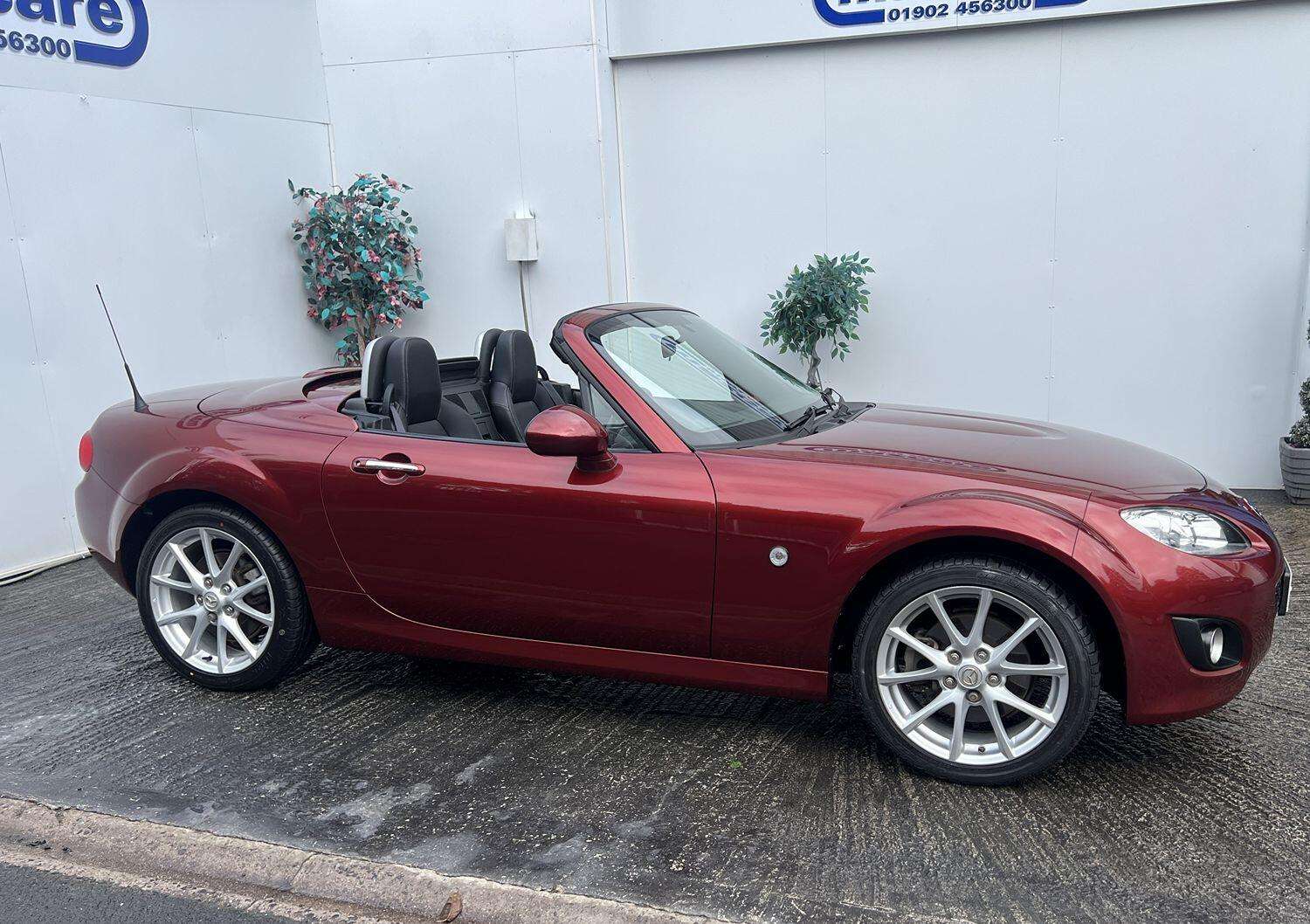 2011 MAZDA MX-5 2011 MAZDA MX-5