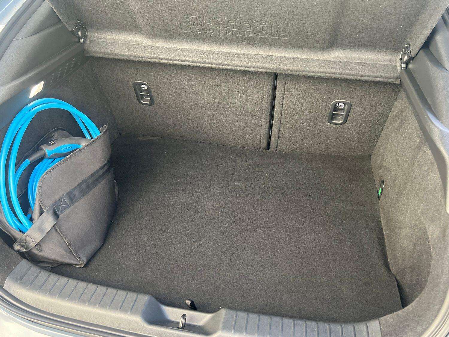 2022 MAZDA MX-30 2022 MAZDA MX-30