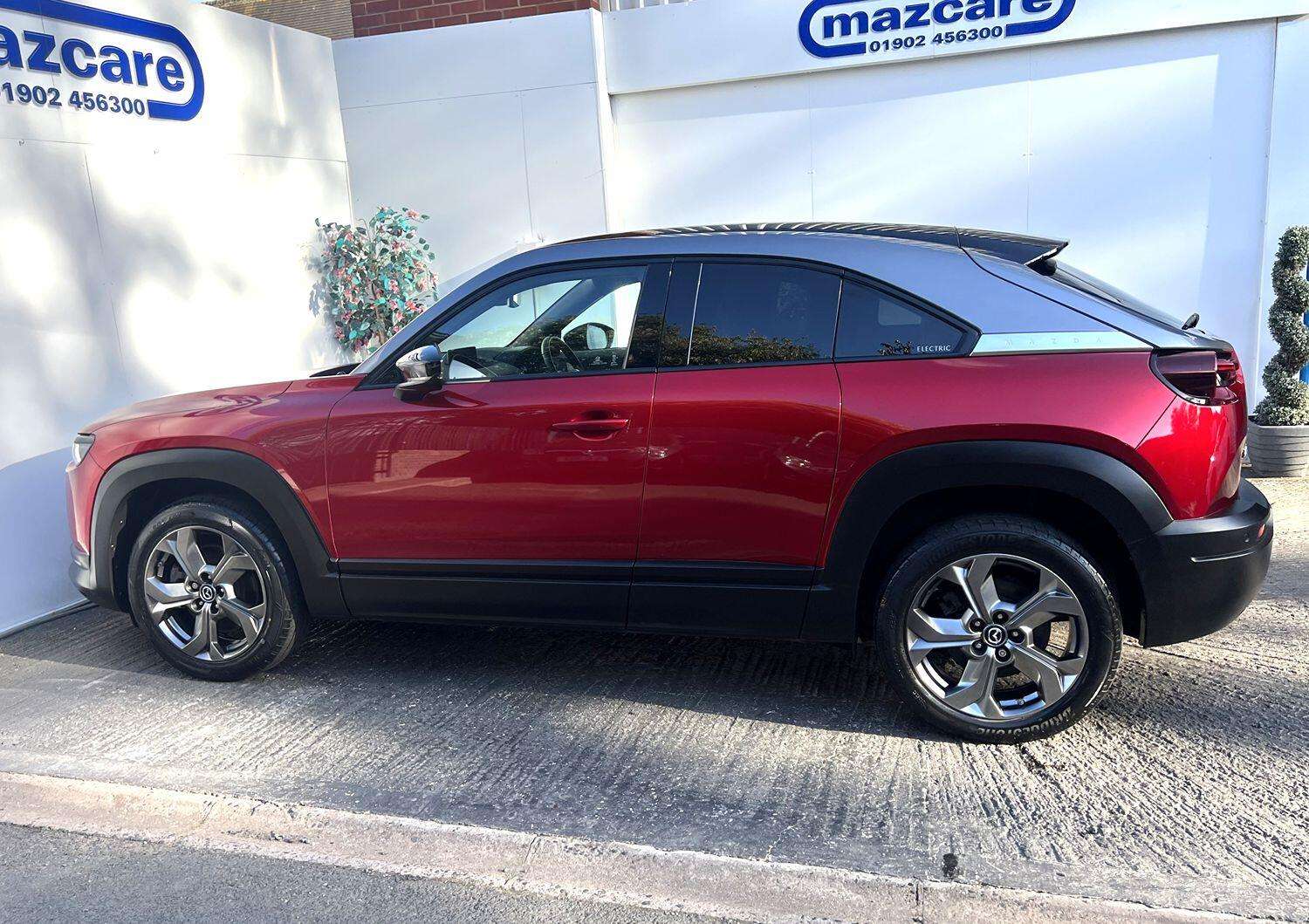 2022 MAZDA MX-30 2022 MAZDA MX-30