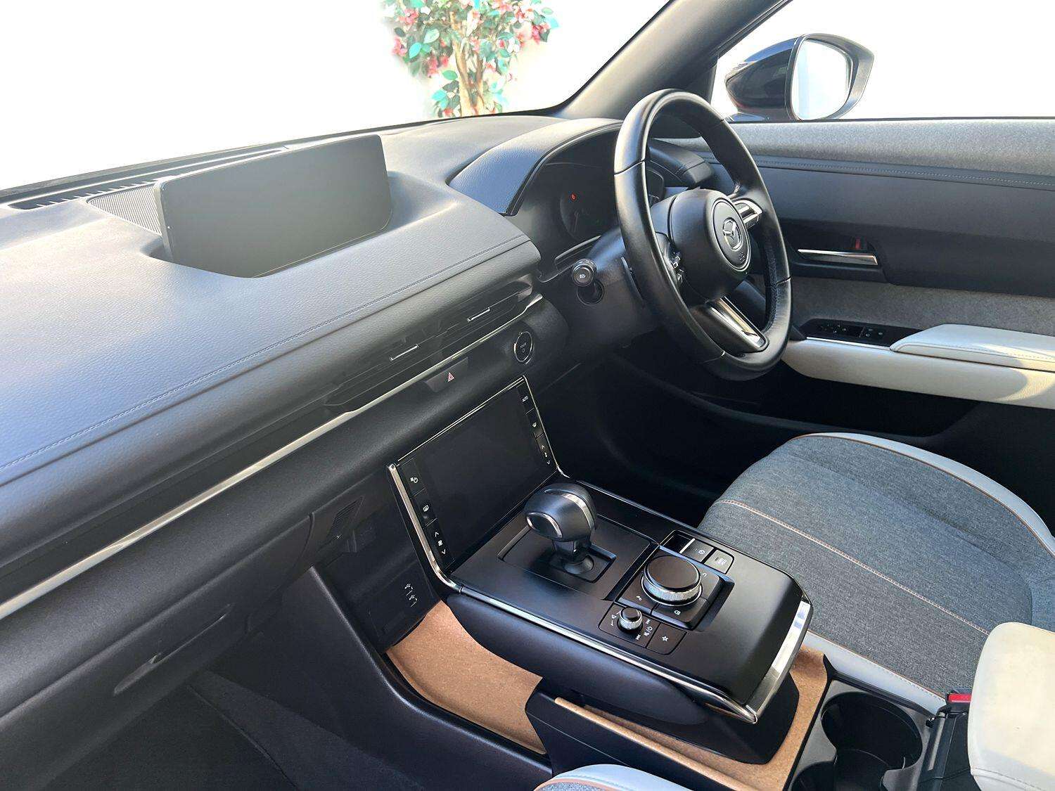 2022 MAZDA MX-30 2022 MAZDA MX-30