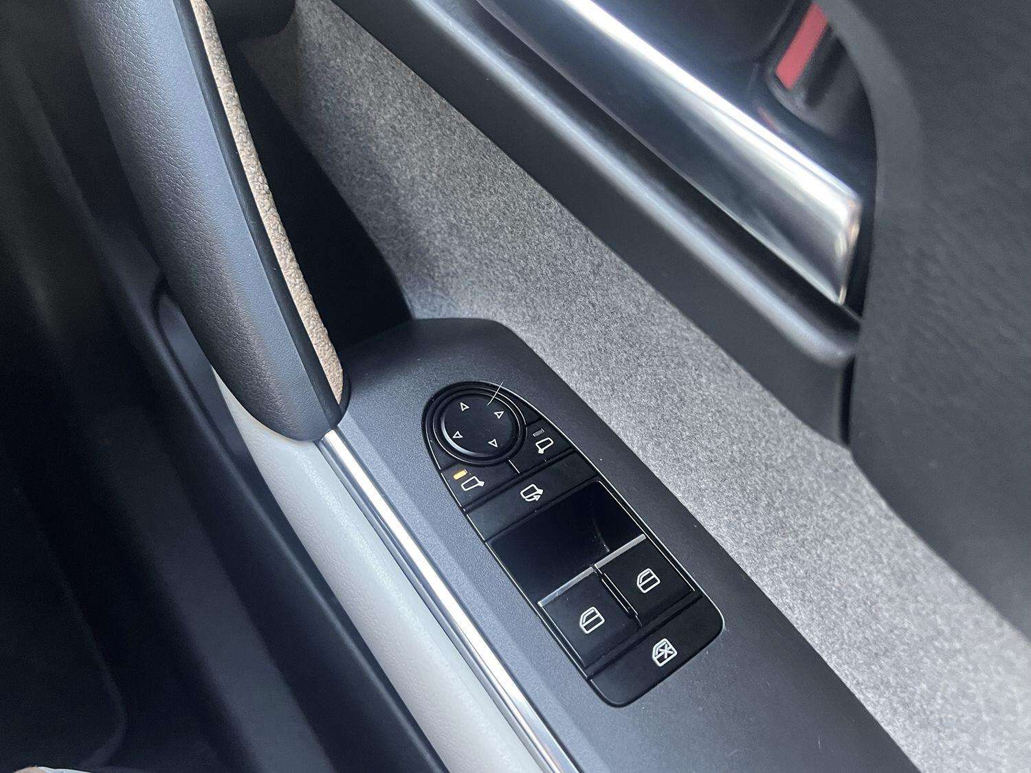 2022 MAZDA MX-30 2022 MAZDA MX-30