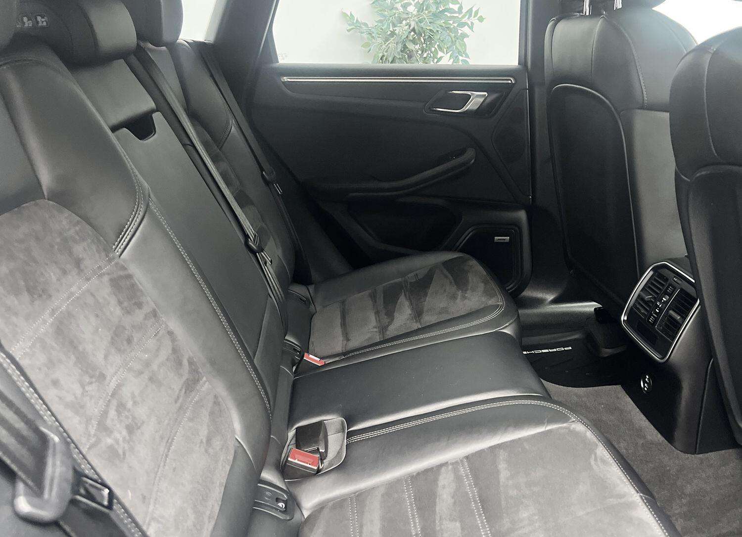 2021 PORSCHE MACAN 2021 PORSCHE MACAN