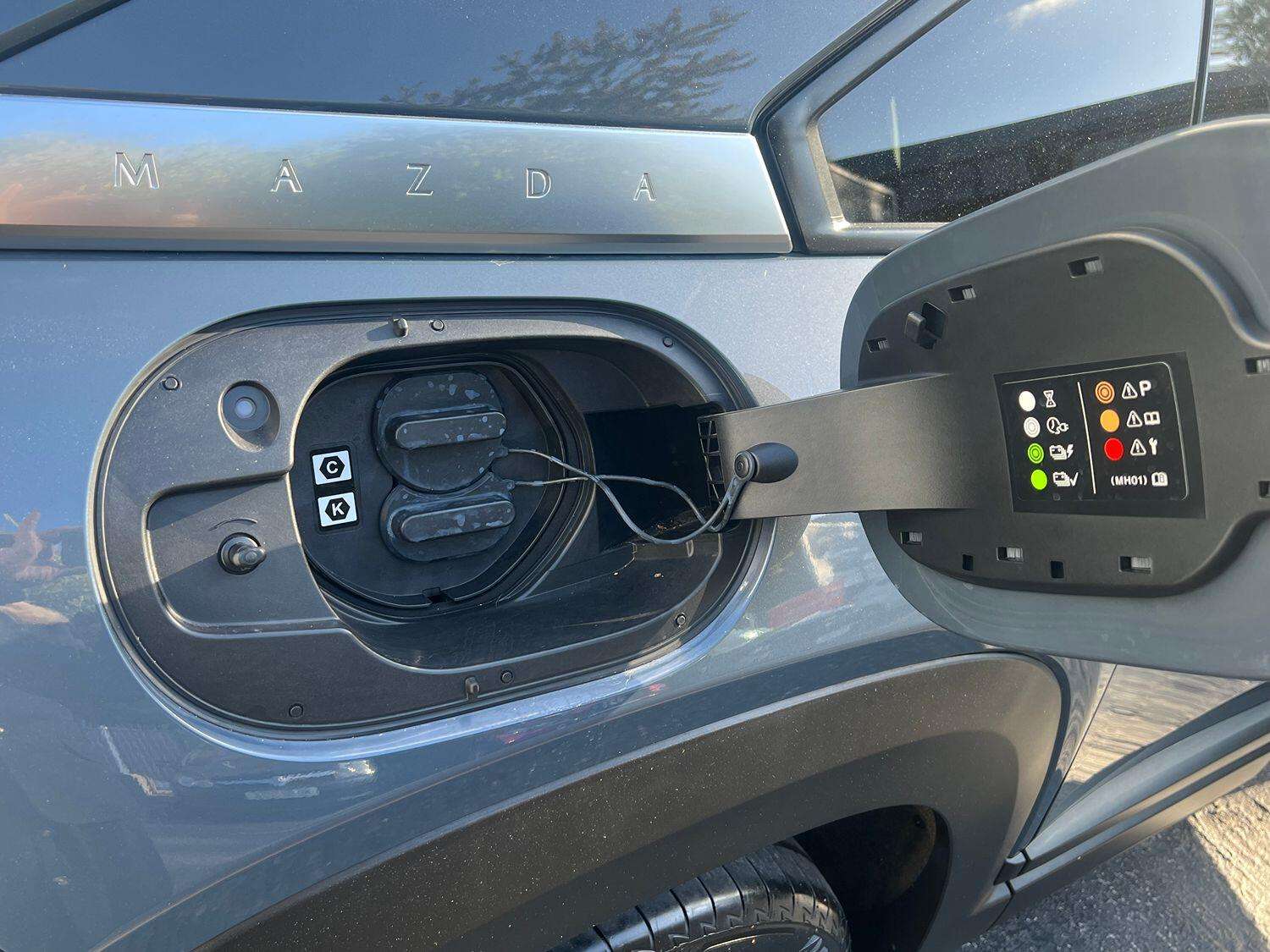 2022 MAZDA MX-30 2022 MAZDA MX-30