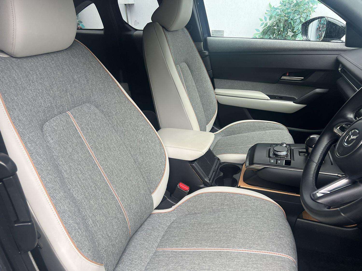 2022 MAZDA MX-30 2022 MAZDA MX-30