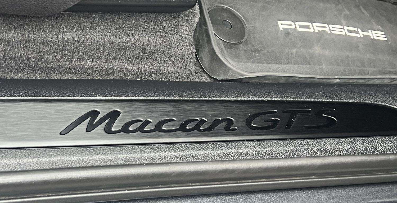 2021 PORSCHE MACAN 2021 PORSCHE MACAN