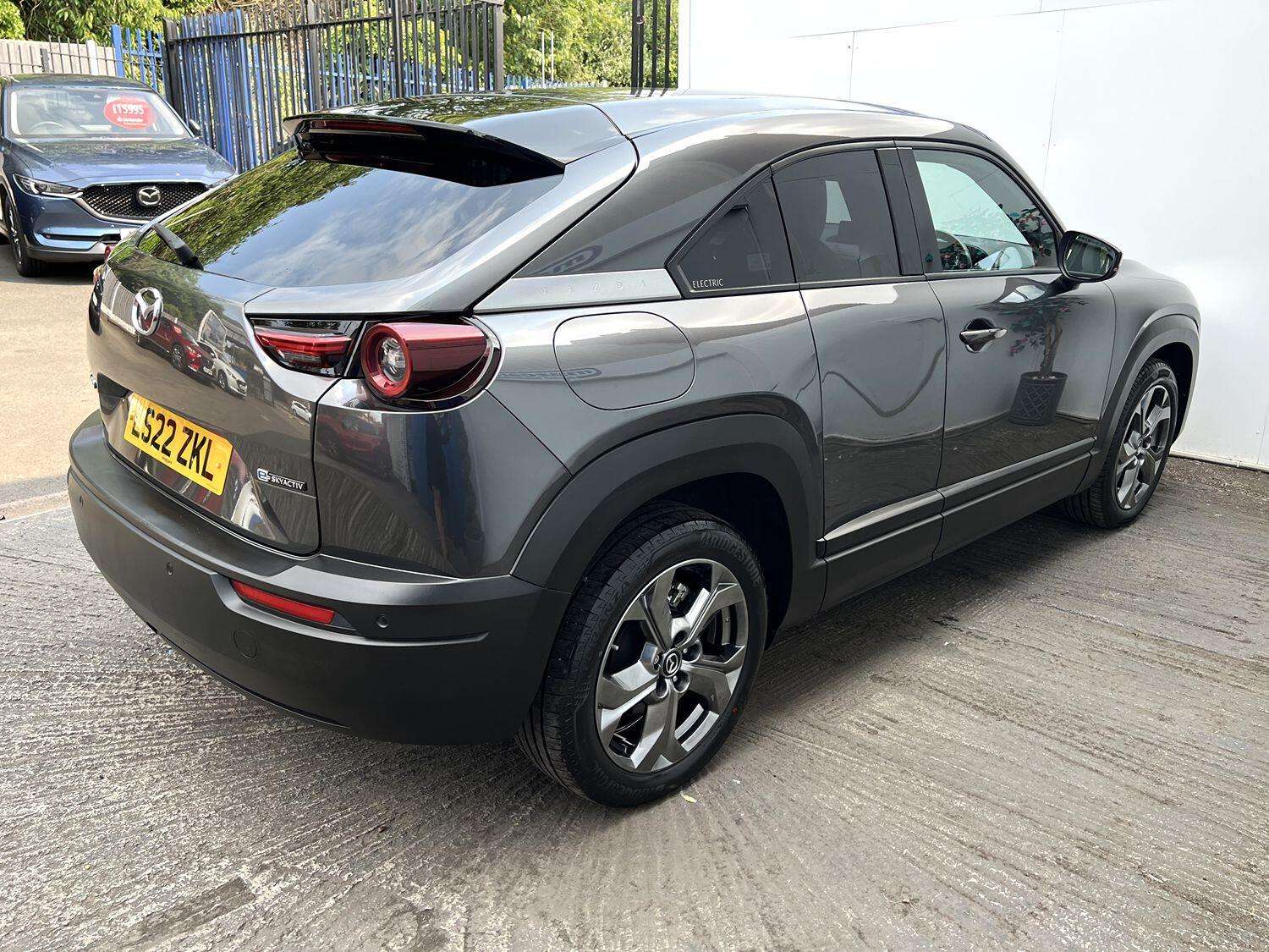 2022 MAZDA MX-30 2022 MAZDA MX-30