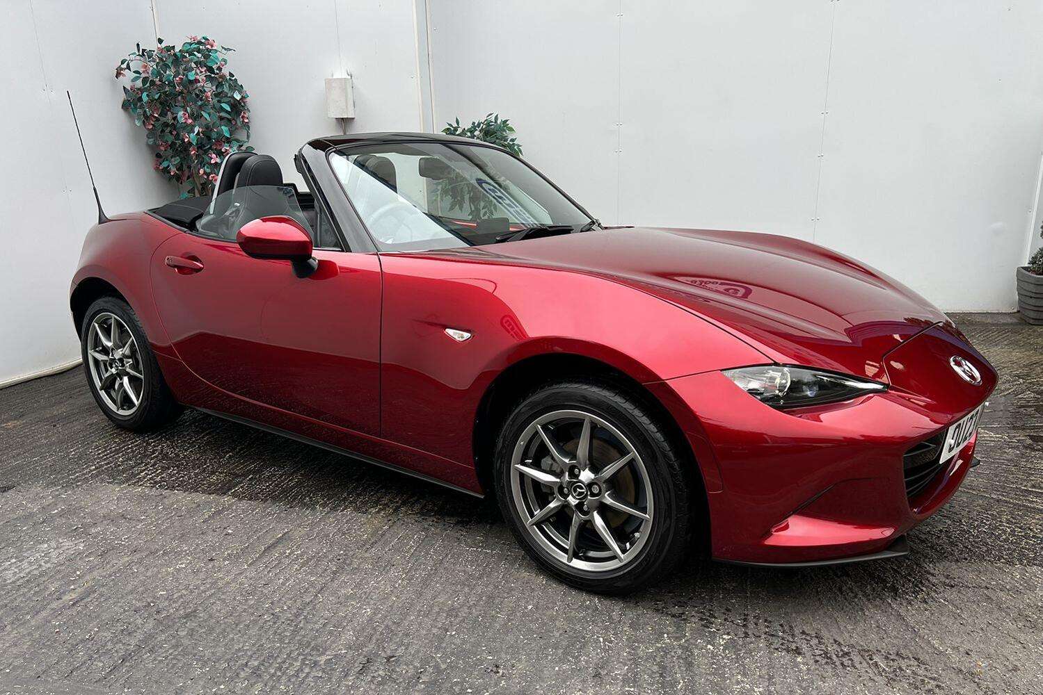 2023 MAZDA MX-5 2023 MAZDA MX-5