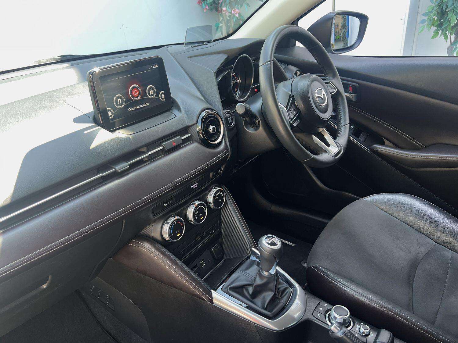 2019 MAZDA MAZDA2 2019 MAZDA MAZDA2