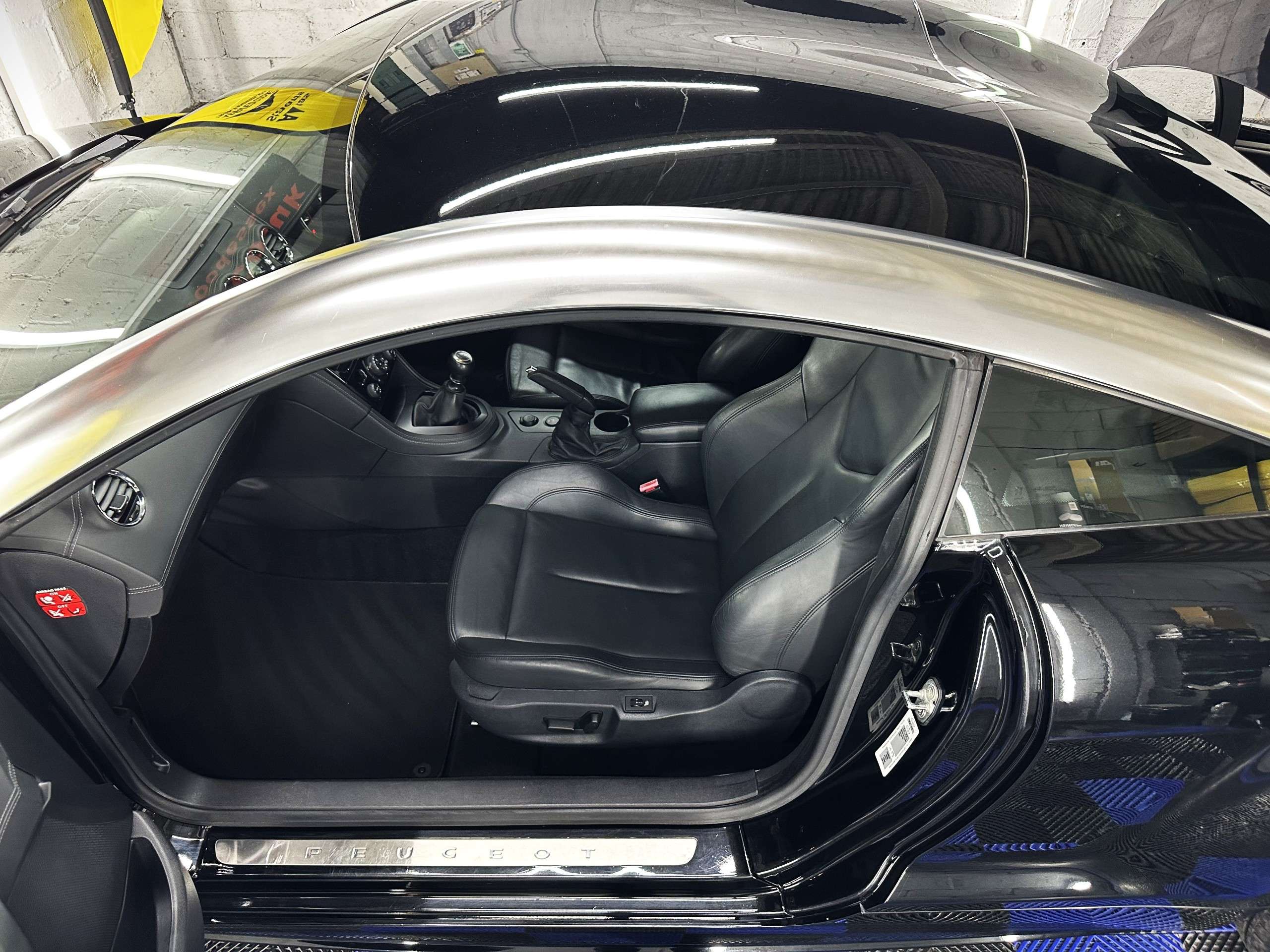 2011 PEUGEOT RCZ 2011 PEUGEOT RCZ