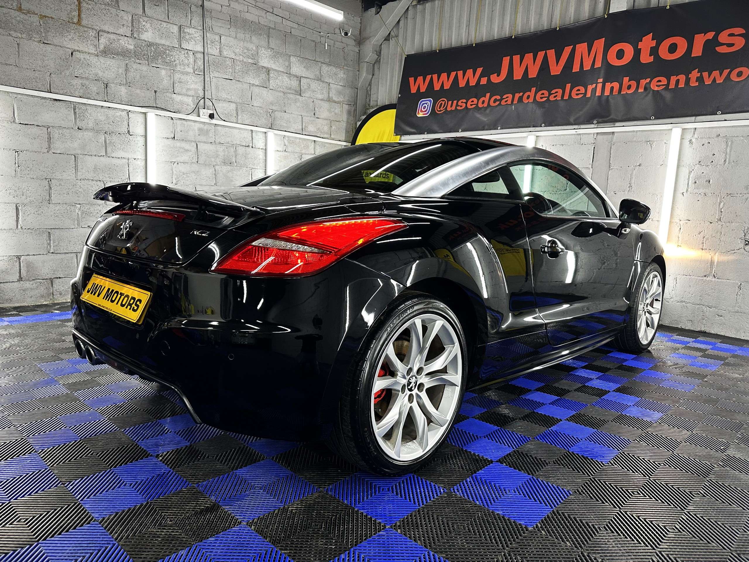 2011 PEUGEOT RCZ 2011 PEUGEOT RCZ