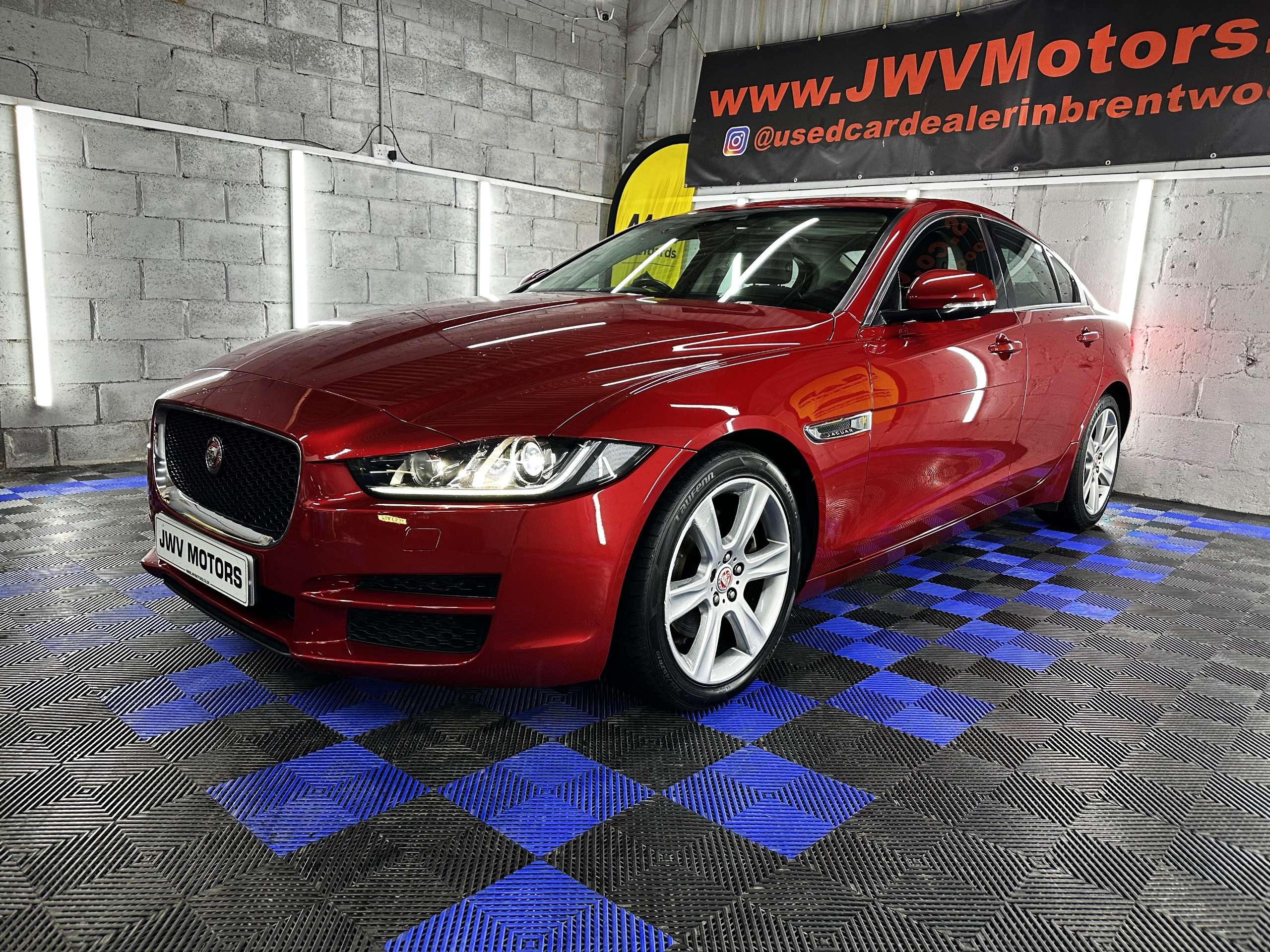 2015 JAGUAR XE 2015 JAGUAR XE