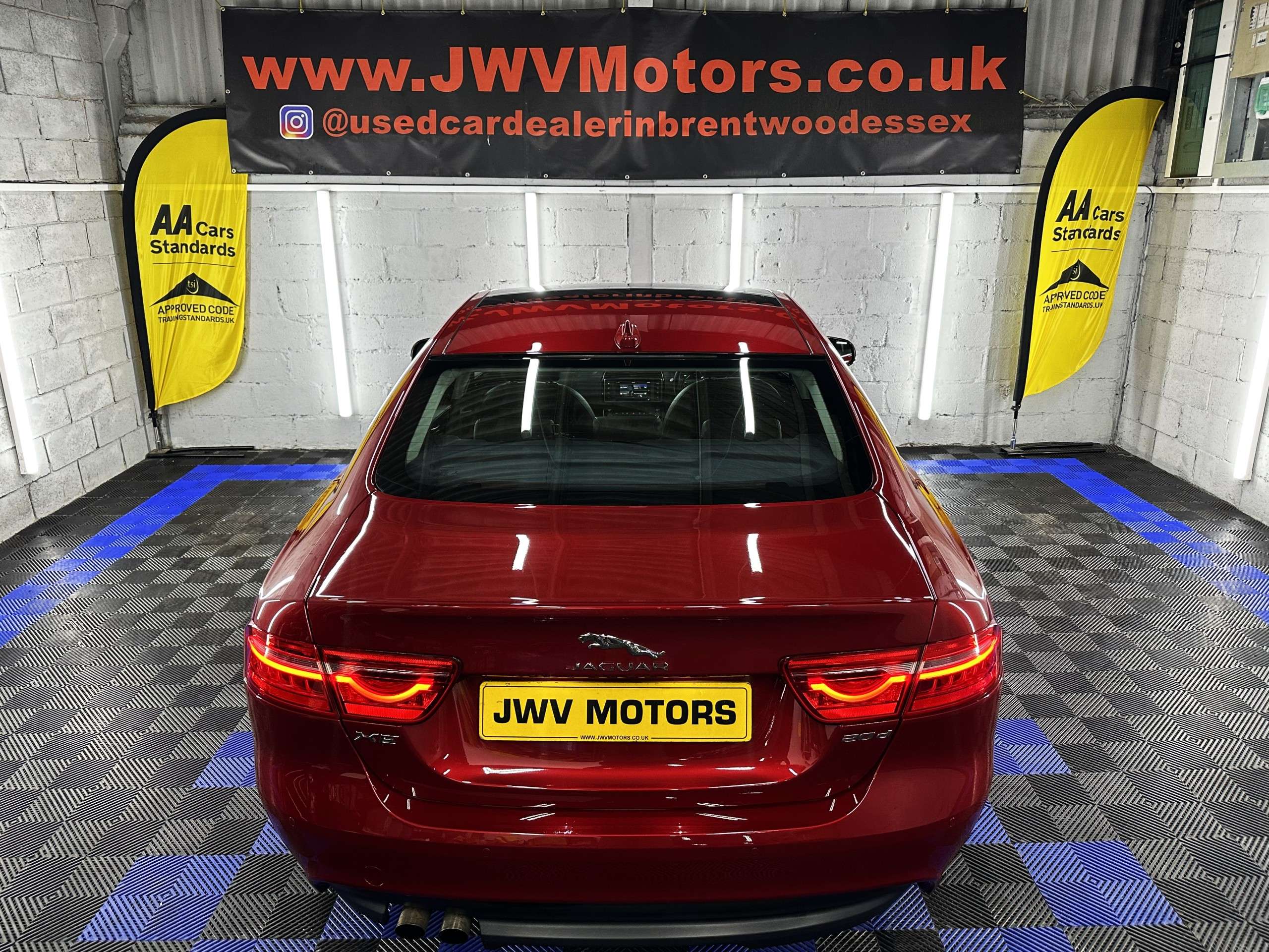 2015 JAGUAR XE 2015 JAGUAR XE