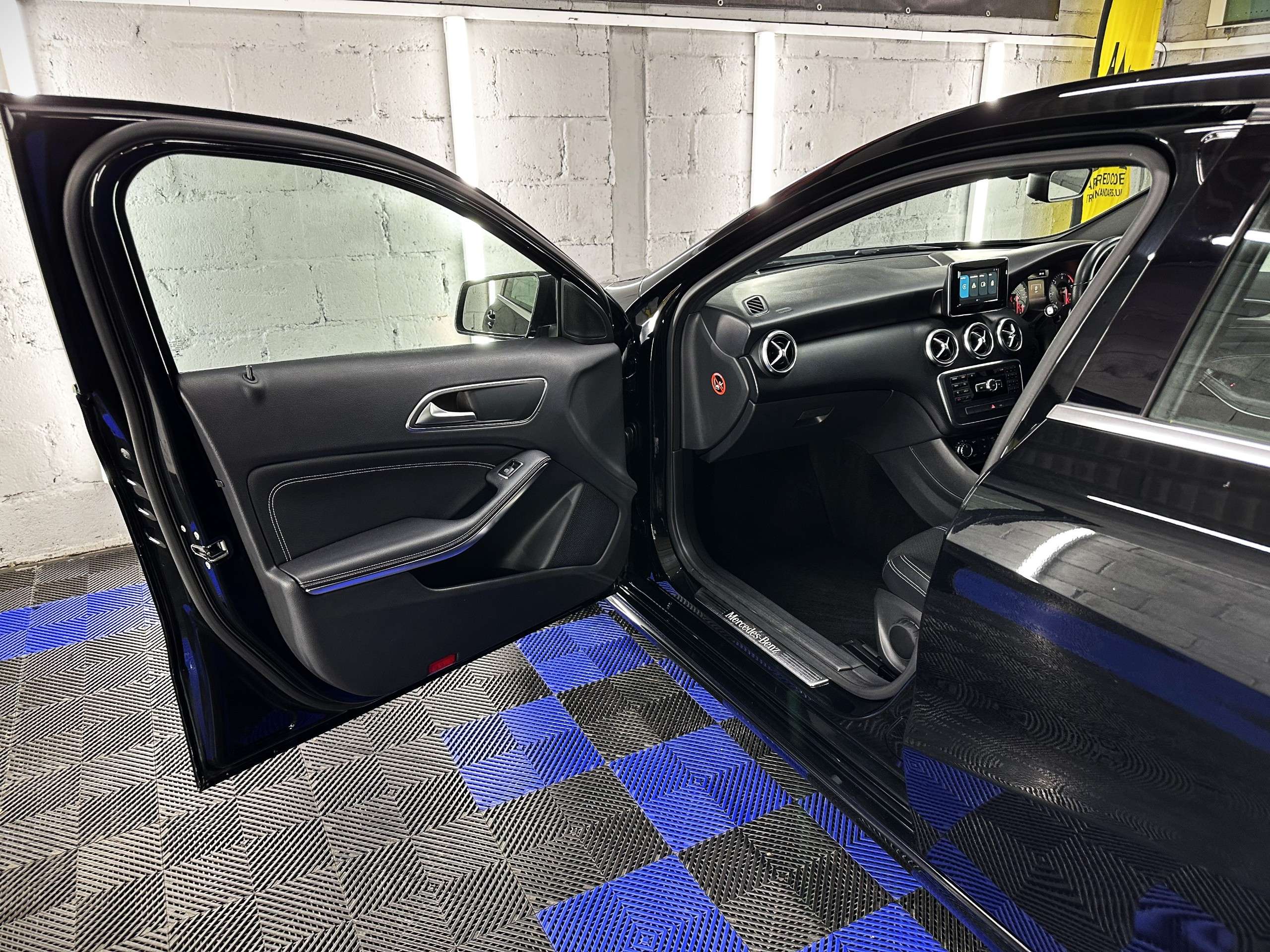 2013 MERCEDES-BENZ A CLASS 2013 MERCEDES-BENZ A CLASS