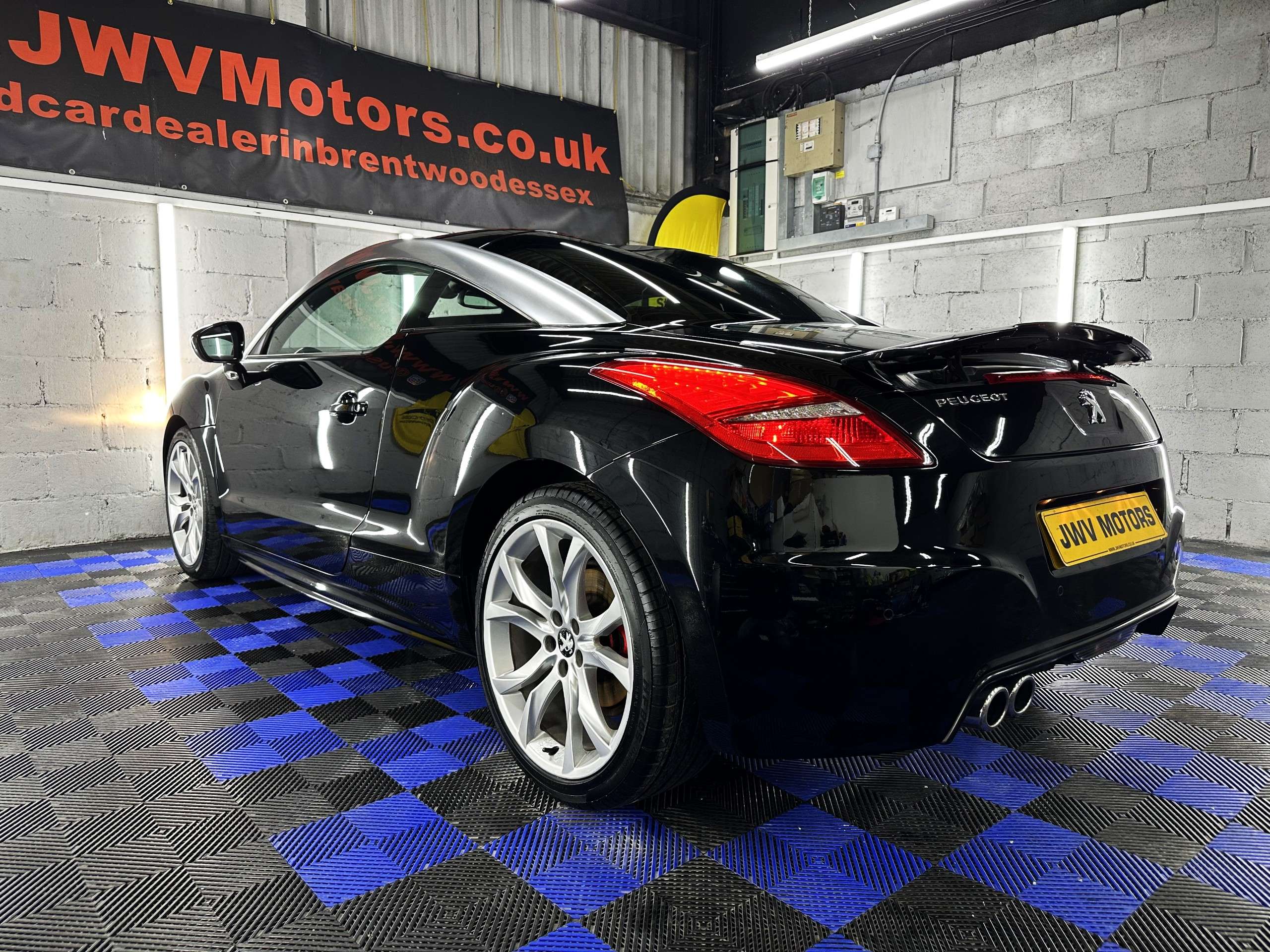 2011 PEUGEOT RCZ 2011 PEUGEOT RCZ