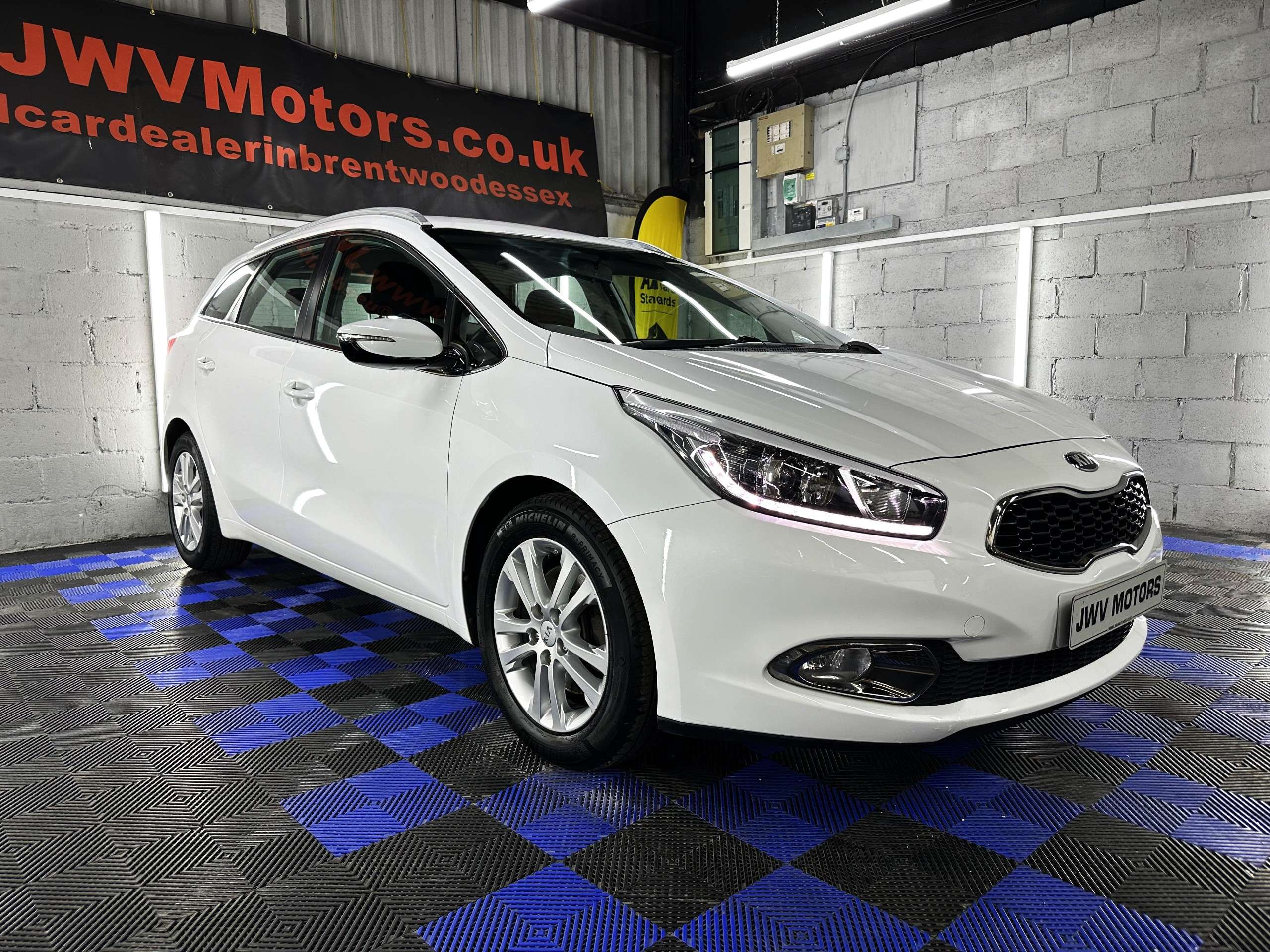 2015 KIA CEED 2015 KIA CEED