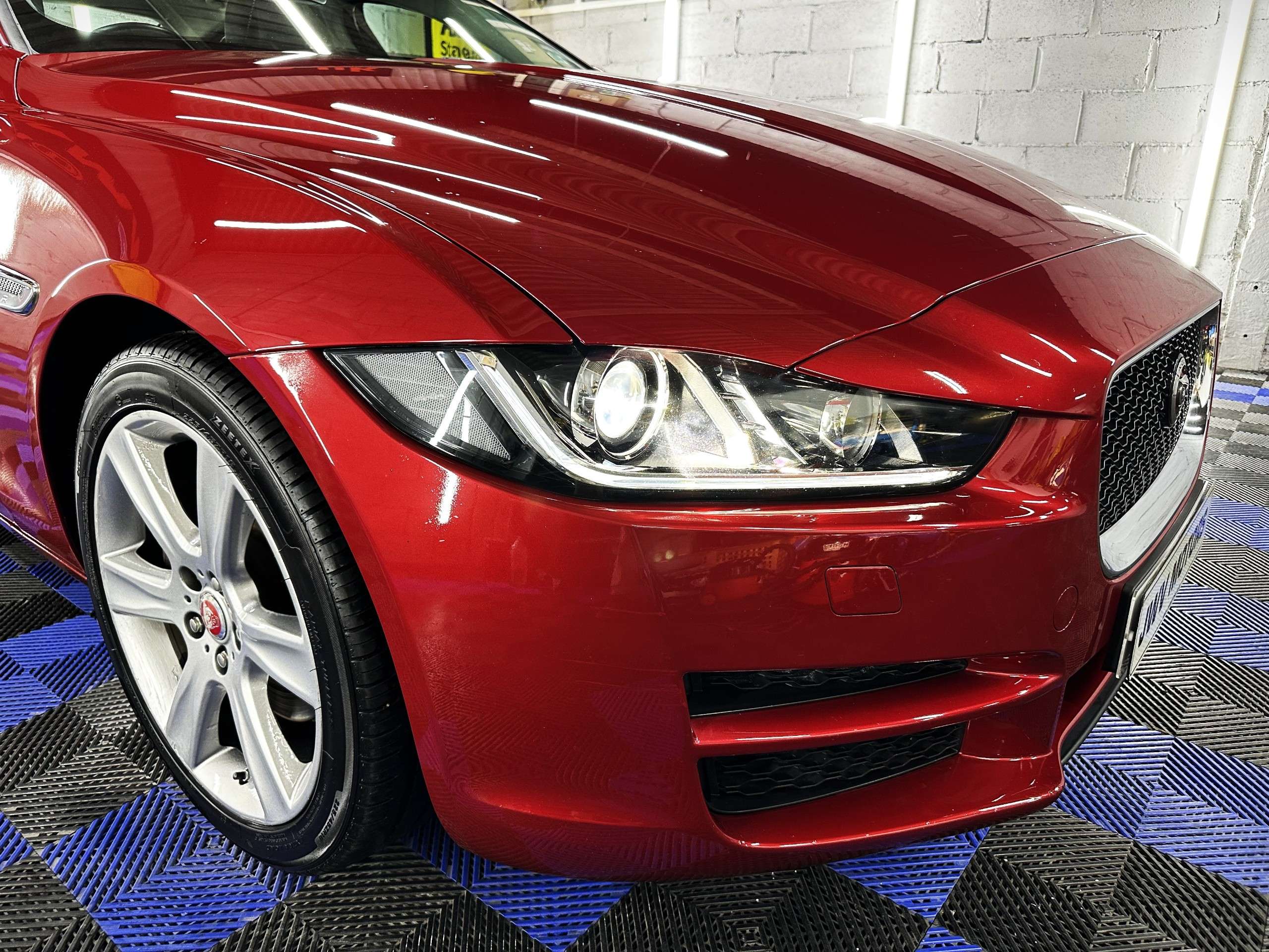 2015 JAGUAR XE 2015 JAGUAR XE