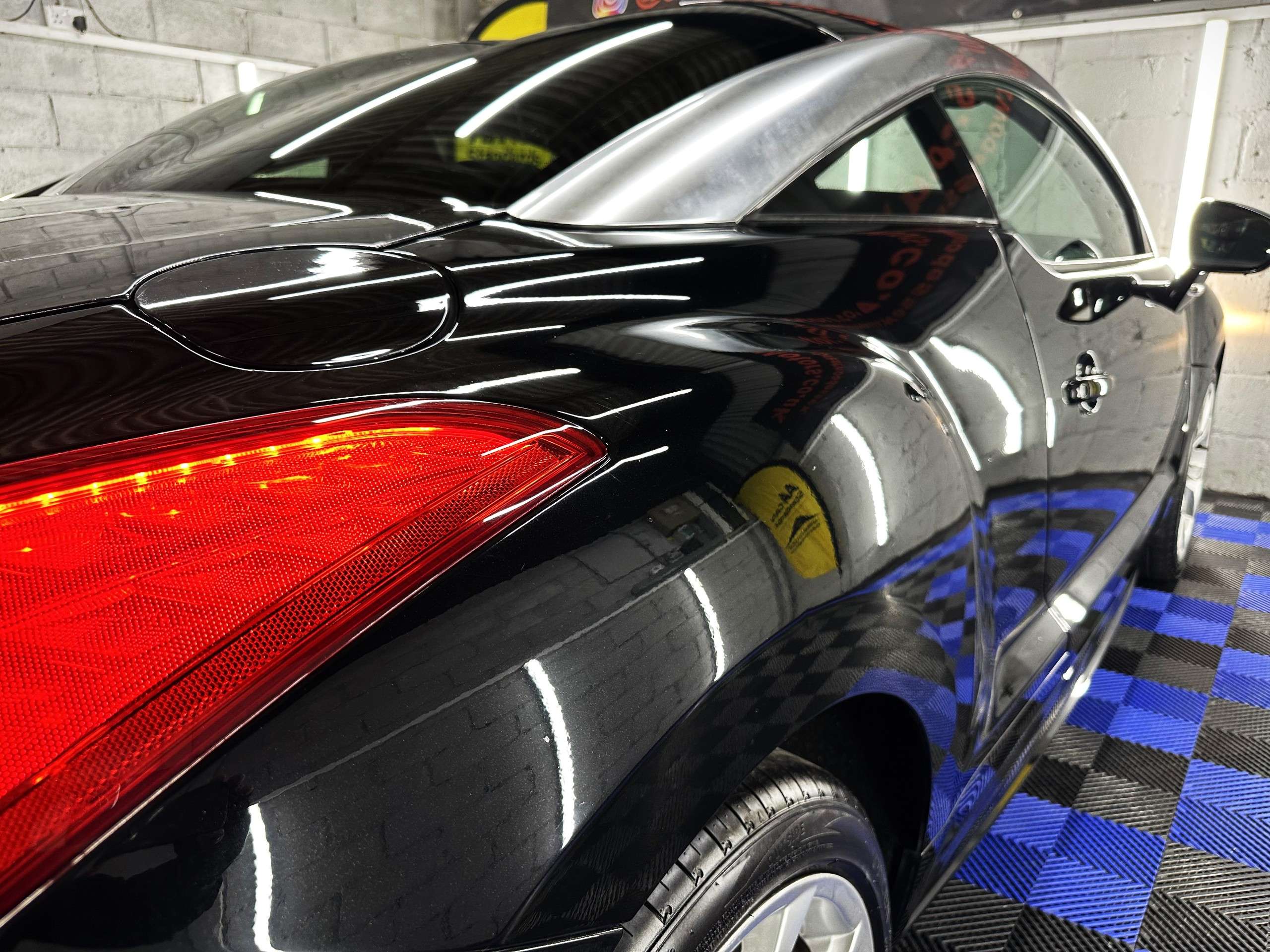 2011 PEUGEOT RCZ 2011 PEUGEOT RCZ