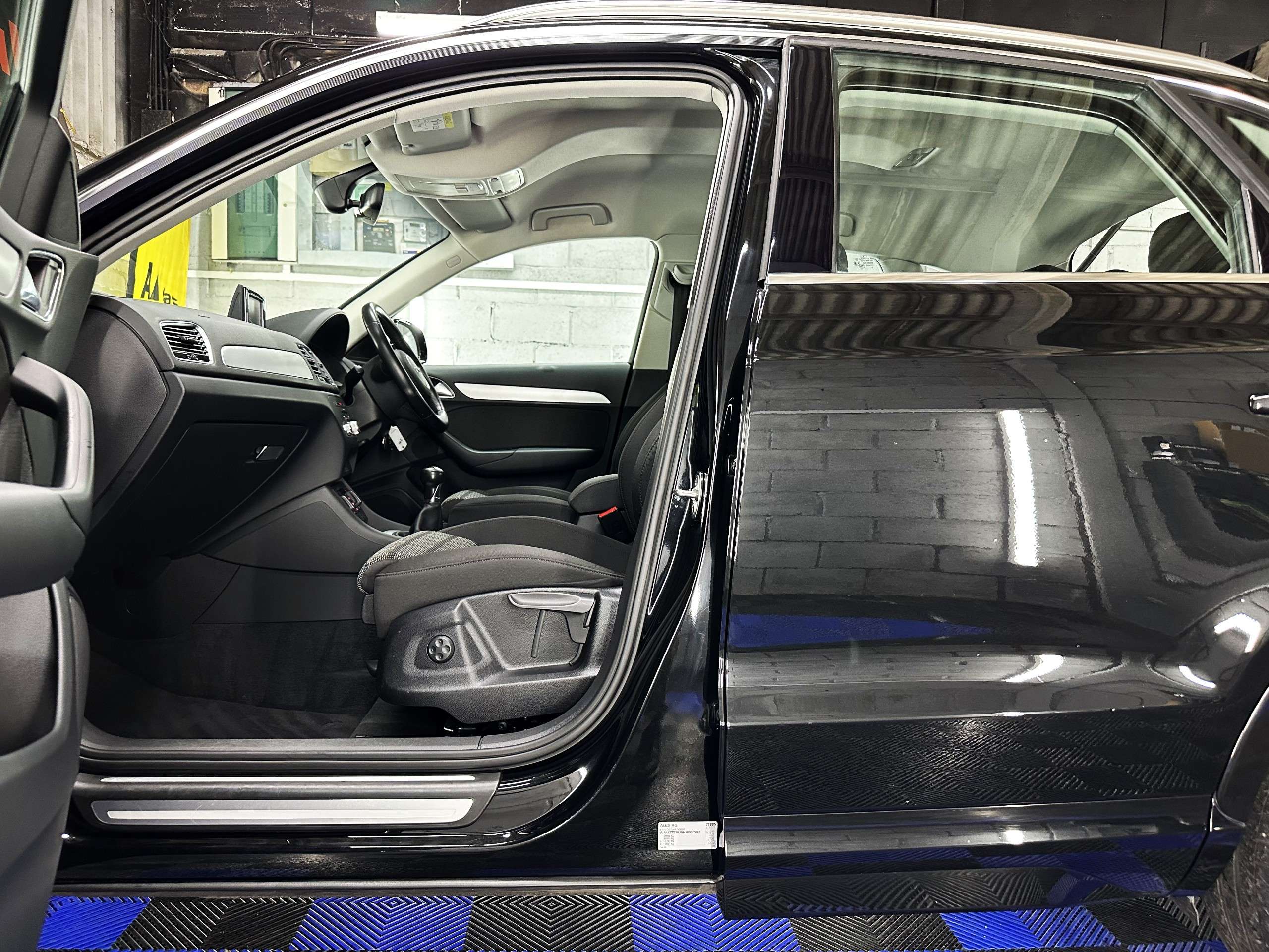 2016 AUDI Q3 2016 AUDI Q3